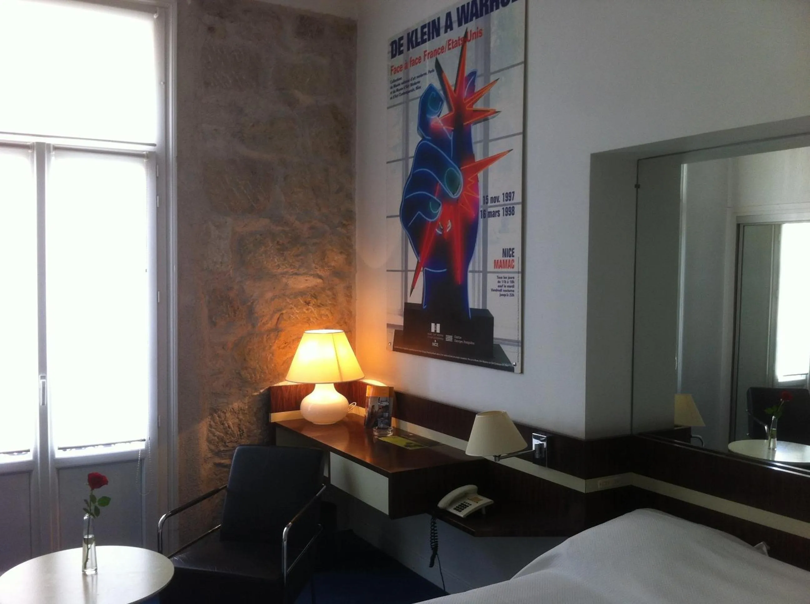 Bedroom, Bed in Le Windsor, Jungle Art Hotel