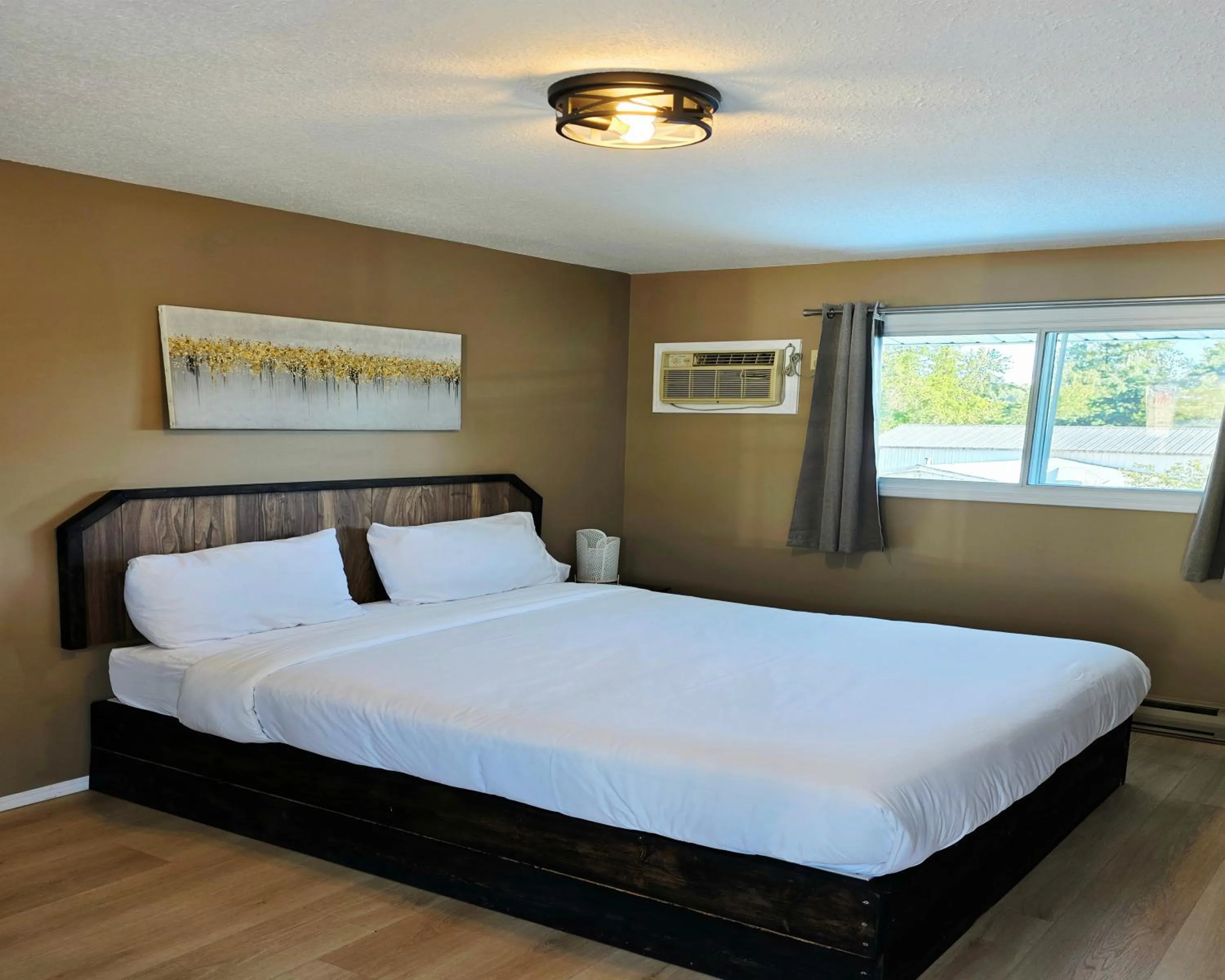 Bedroom, Bed in Skimmerhorn Inn