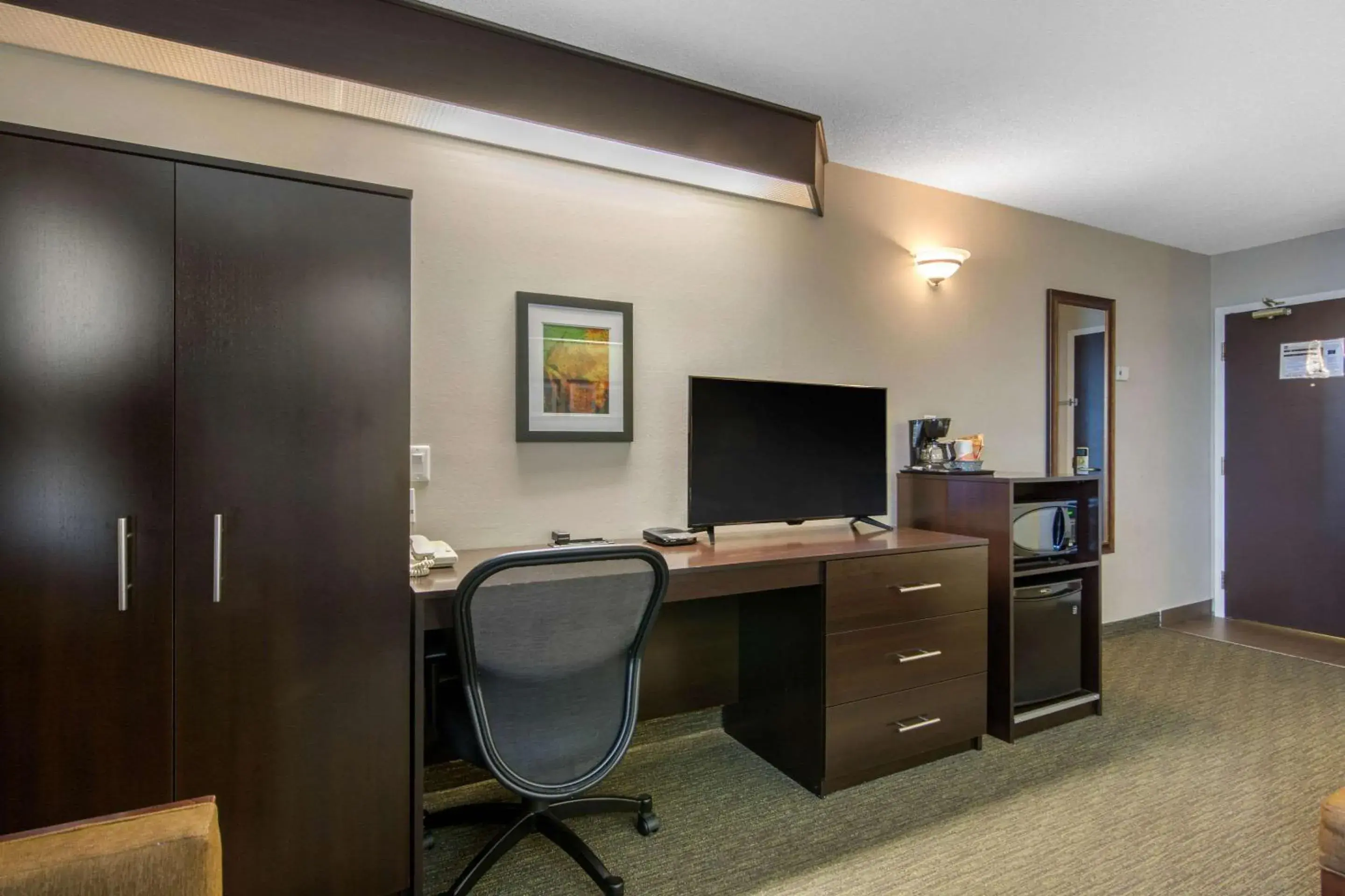 Photo of the whole room in Sleep Inn Photo of the whole room in Sleep Inn