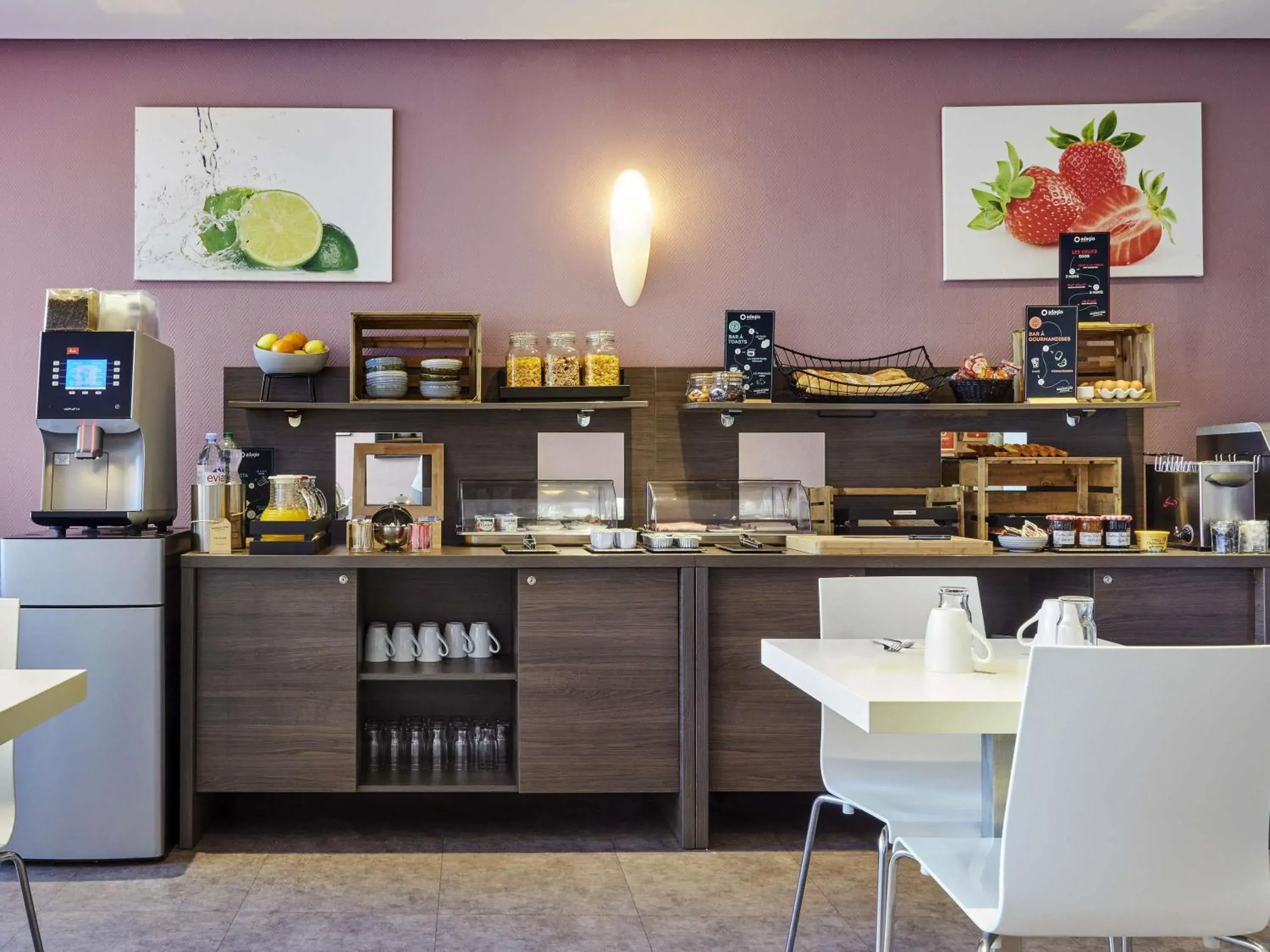 Property building in Aparthotel Adagio Access Bordeaux Rodesse Property building in Aparthotel Adagio Access Bordeaux Rodesse