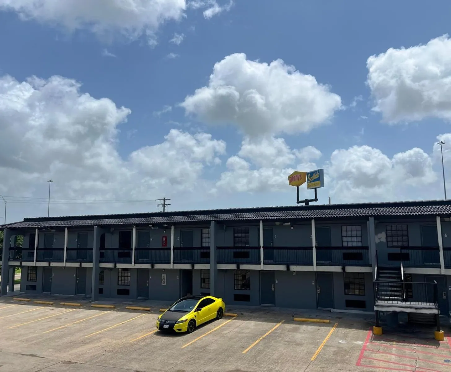 Scottish Inns & Suites