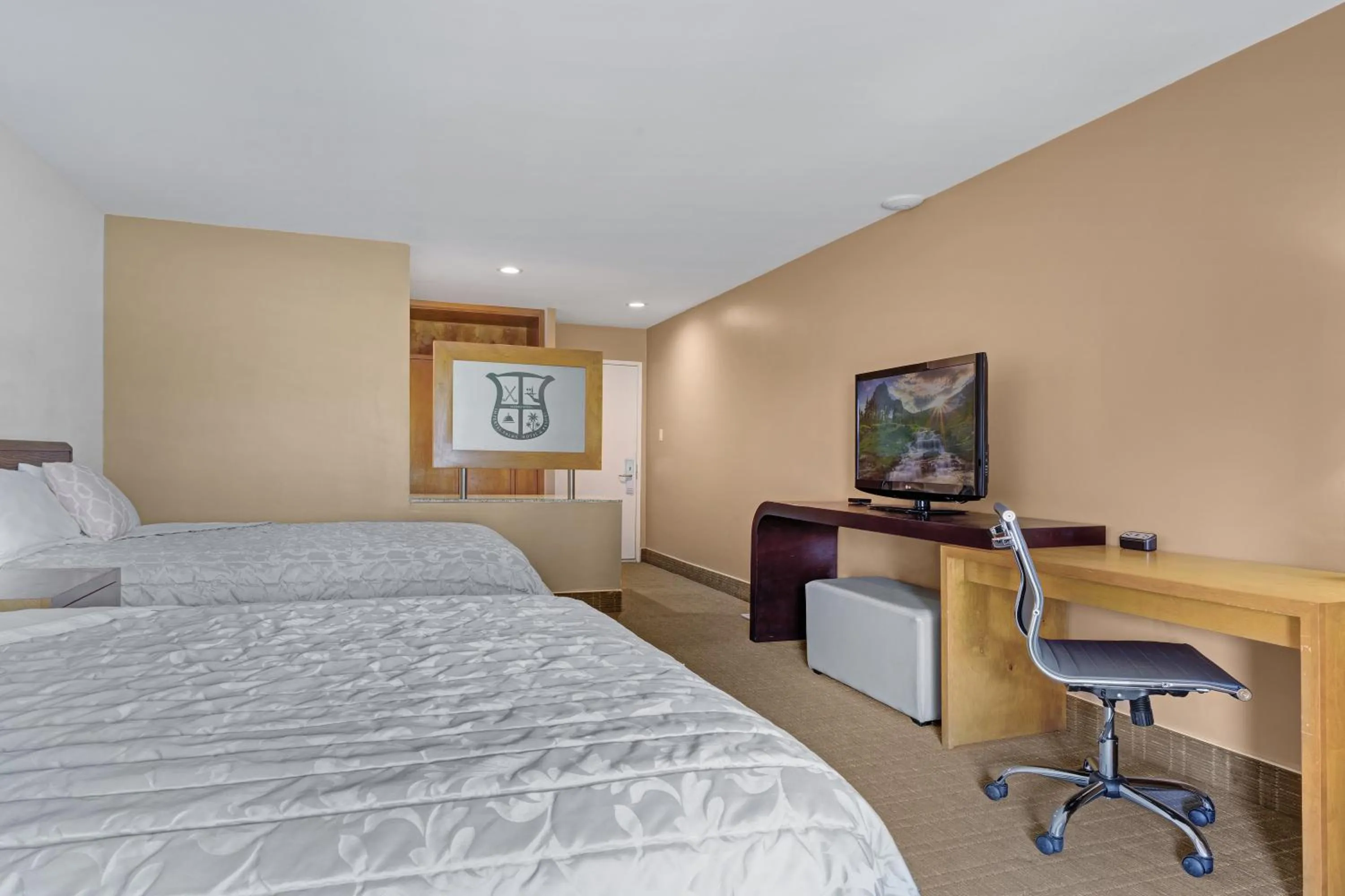 Photo of the whole room in Ramada by Wyndham Holtville