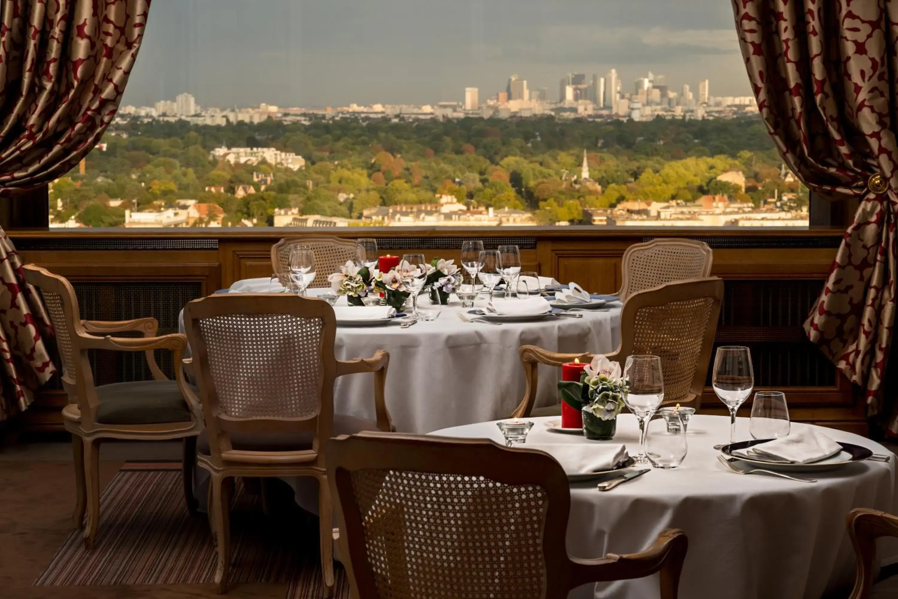 Restaurant/places to eat in Pavillon Henri IV Hotel Restaurant Gastronomique Terrasse Restaurant/places to eat in Pavillon Henri IV Hotel Restaurant Gastronomique Terrasse