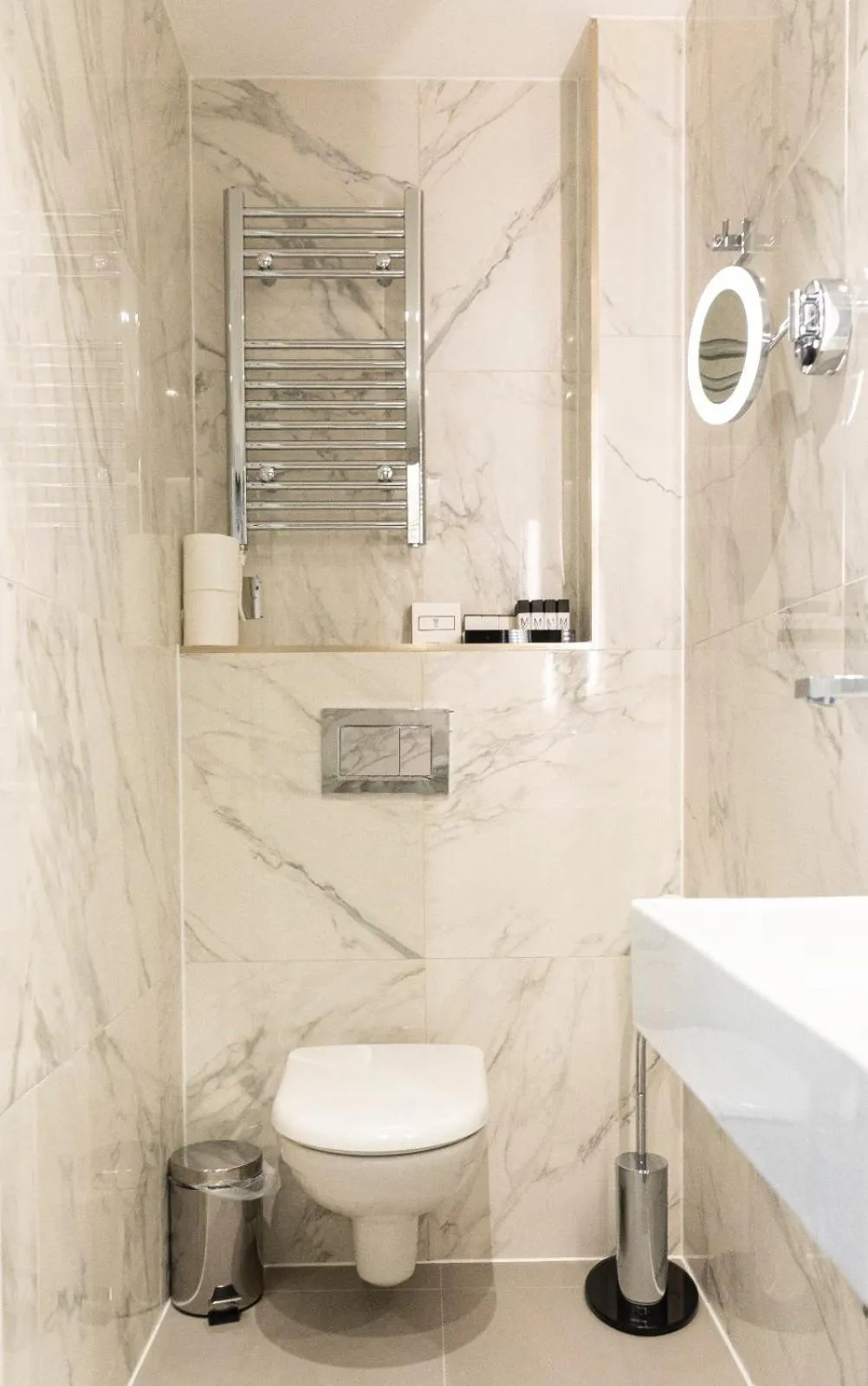 Bathroom in Messina Studios