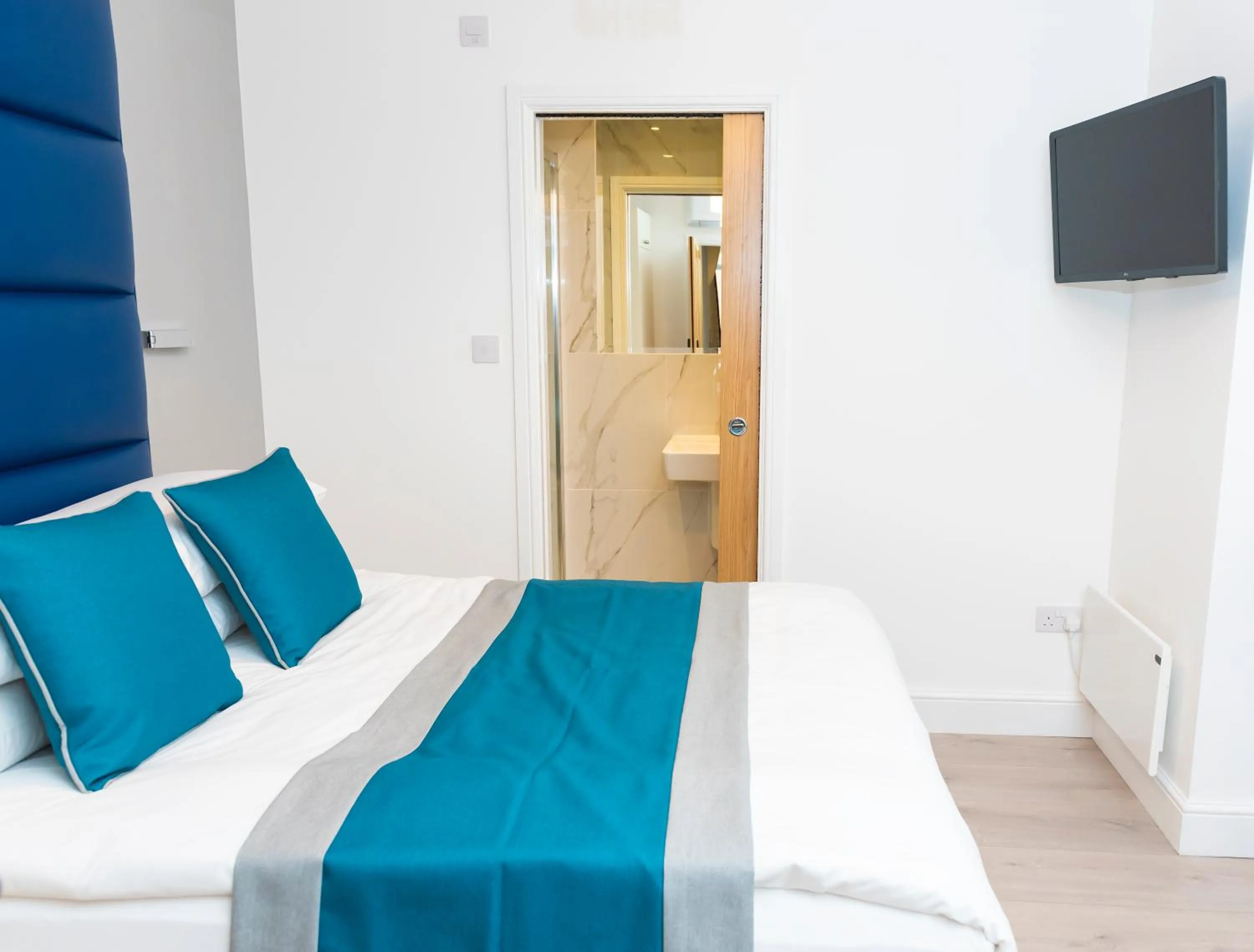 TV and multimedia, Bed in Messina Studios