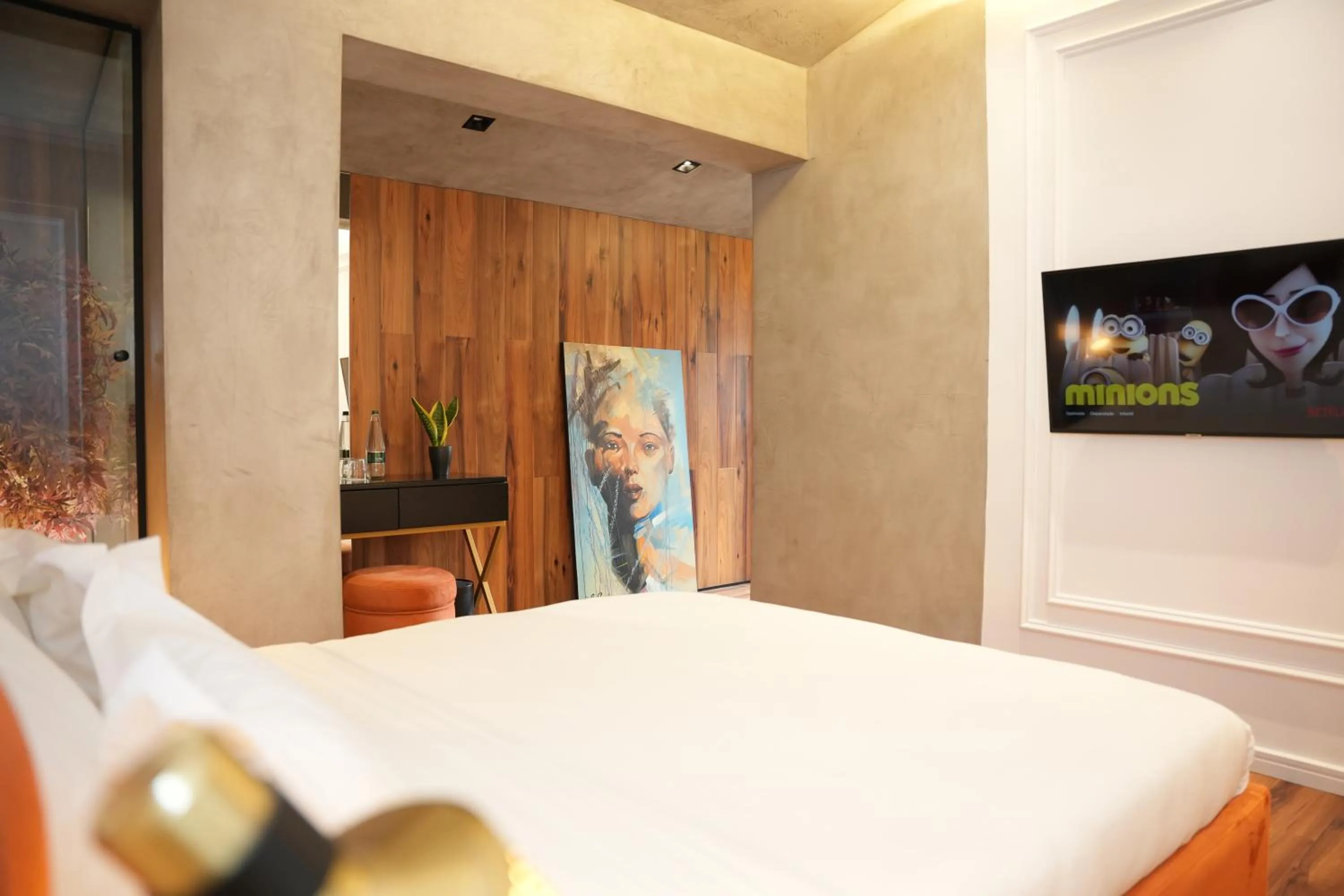 Bed in La Suite Boutique Hotel