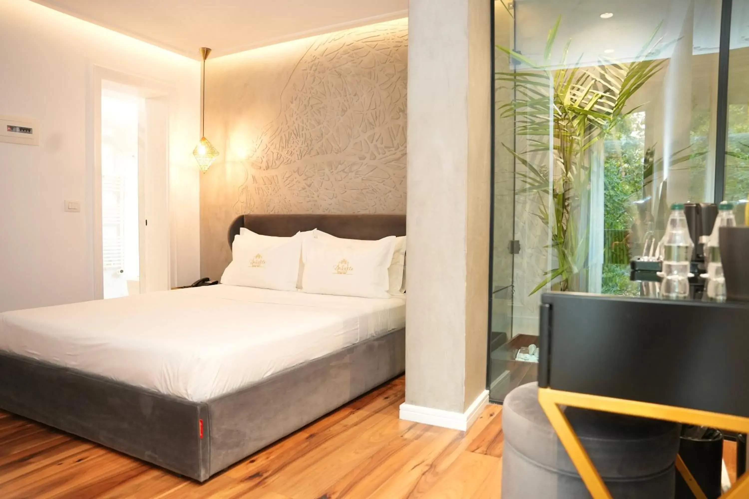 Double Room with Balcony in La Suite Boutique Hotel Double Room with Balcony in La Suite Boutique Hotel