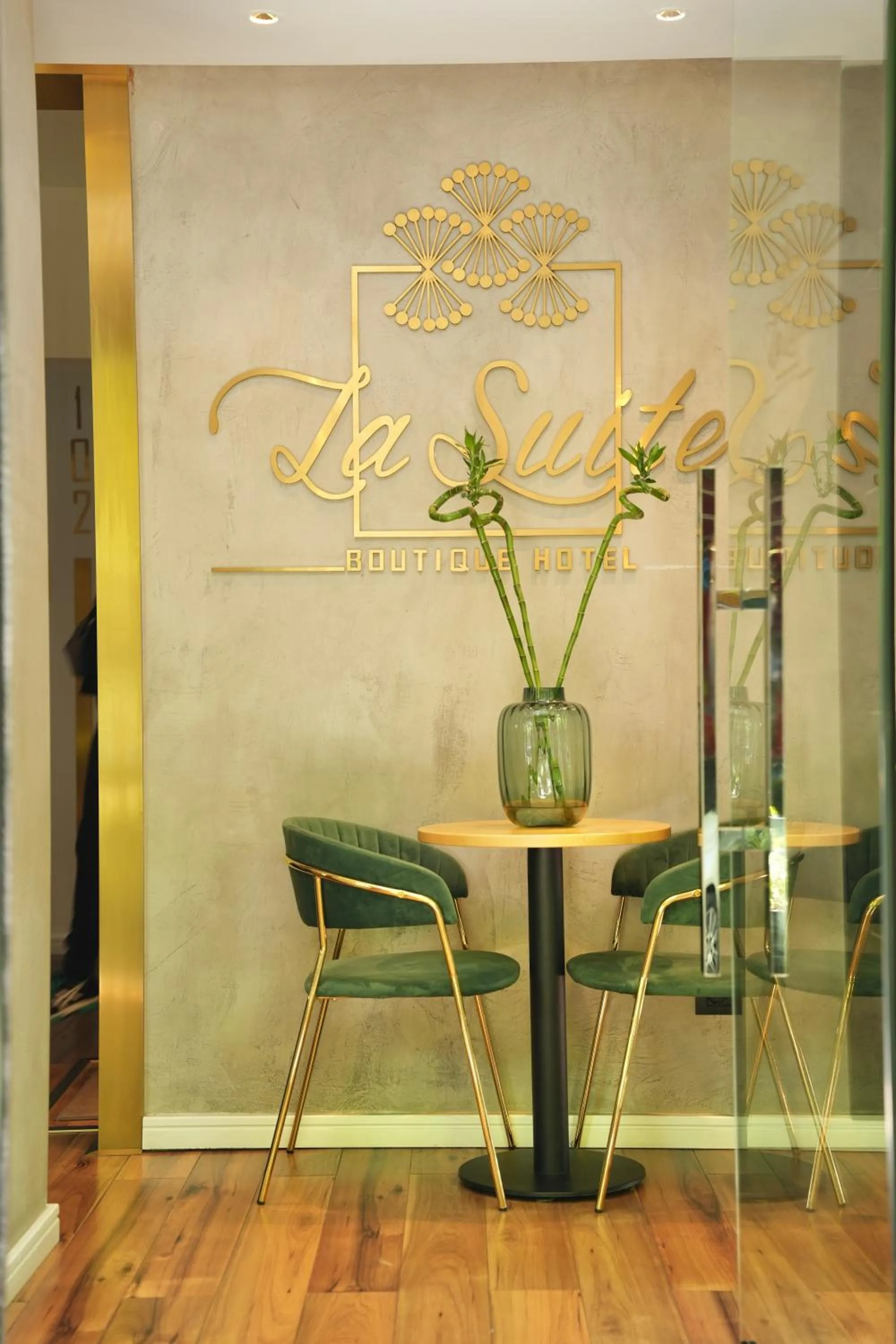 Facade/entrance in La Suite Boutique Hotel