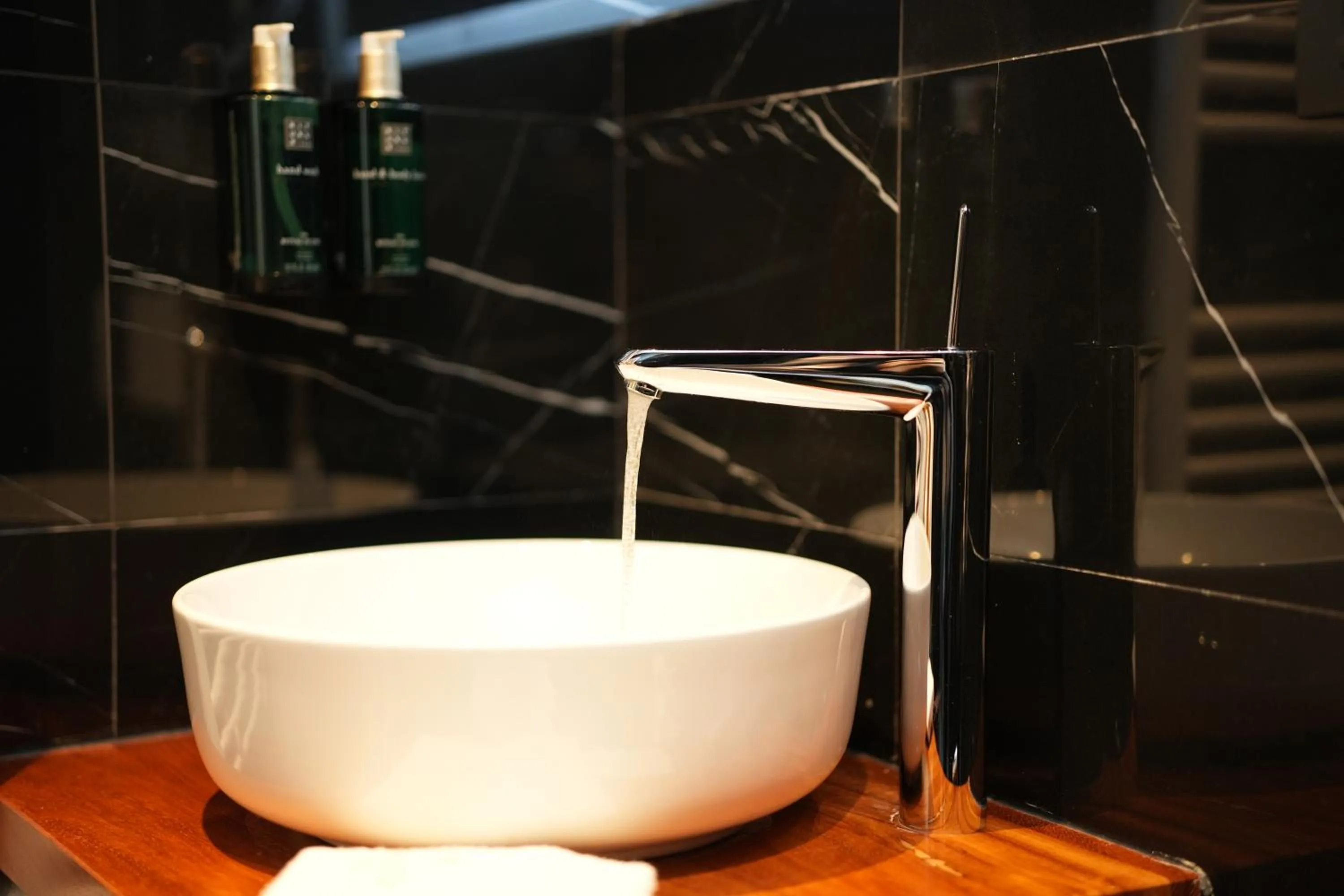 Bathroom in La Suite Boutique Hotel