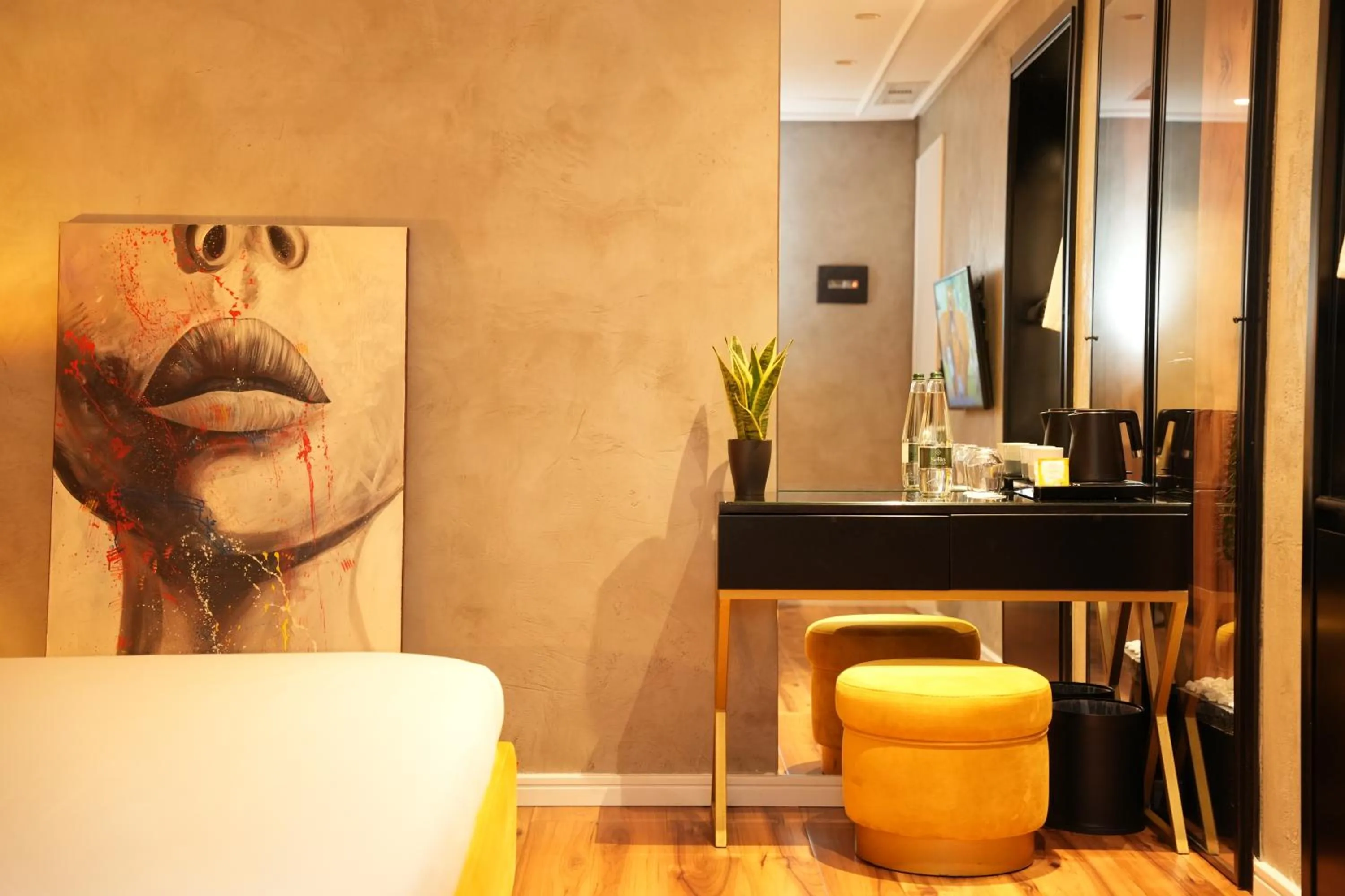 Decorative detail in La Suite Boutique Hotel