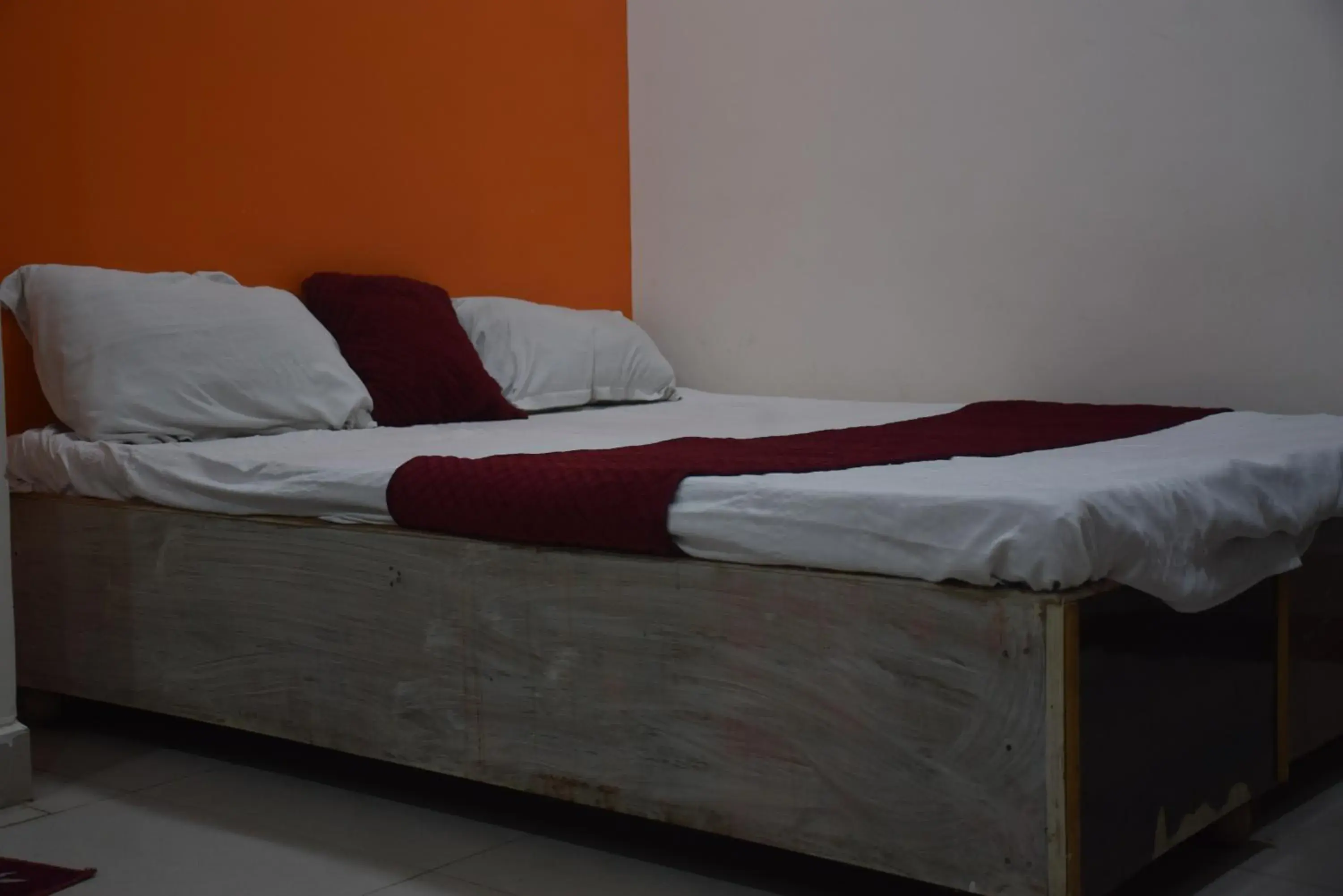 Bed in Hotel Thakur Ji Bed in Hotel Thakur Ji