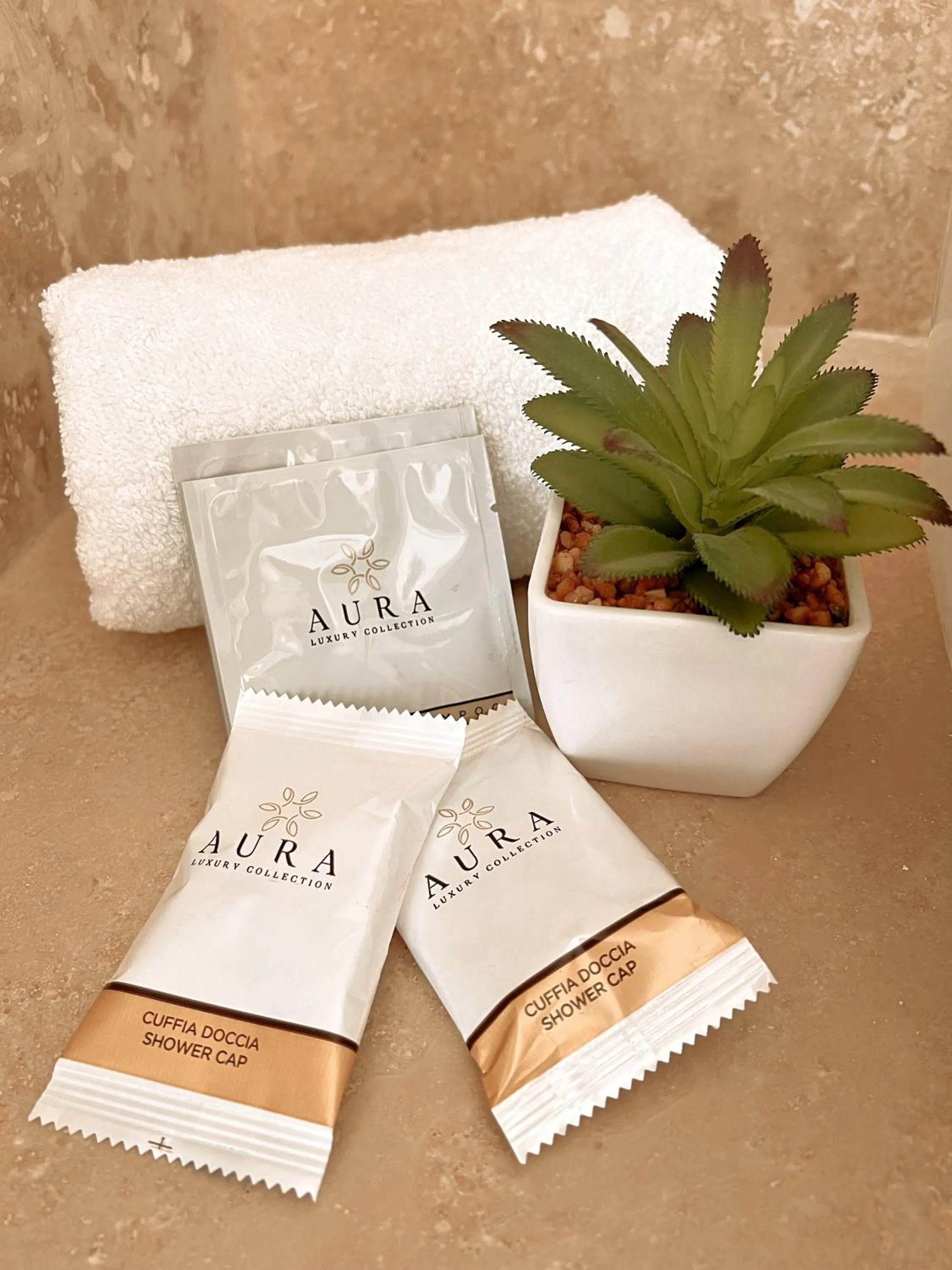 Shower in Independence MALTA APARTMENTS