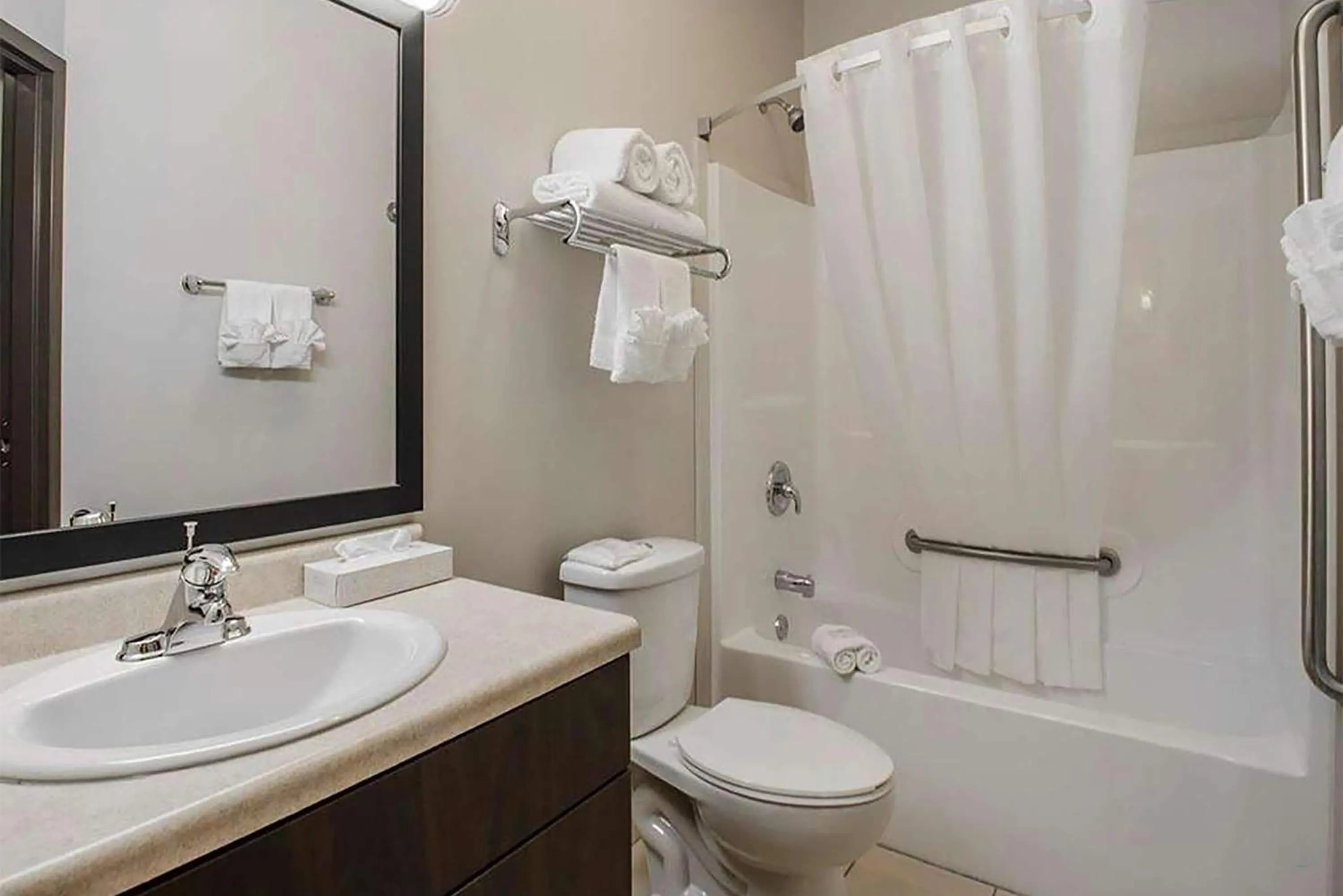 Bathroom in Travelodge Suites by Wyndham Estevan