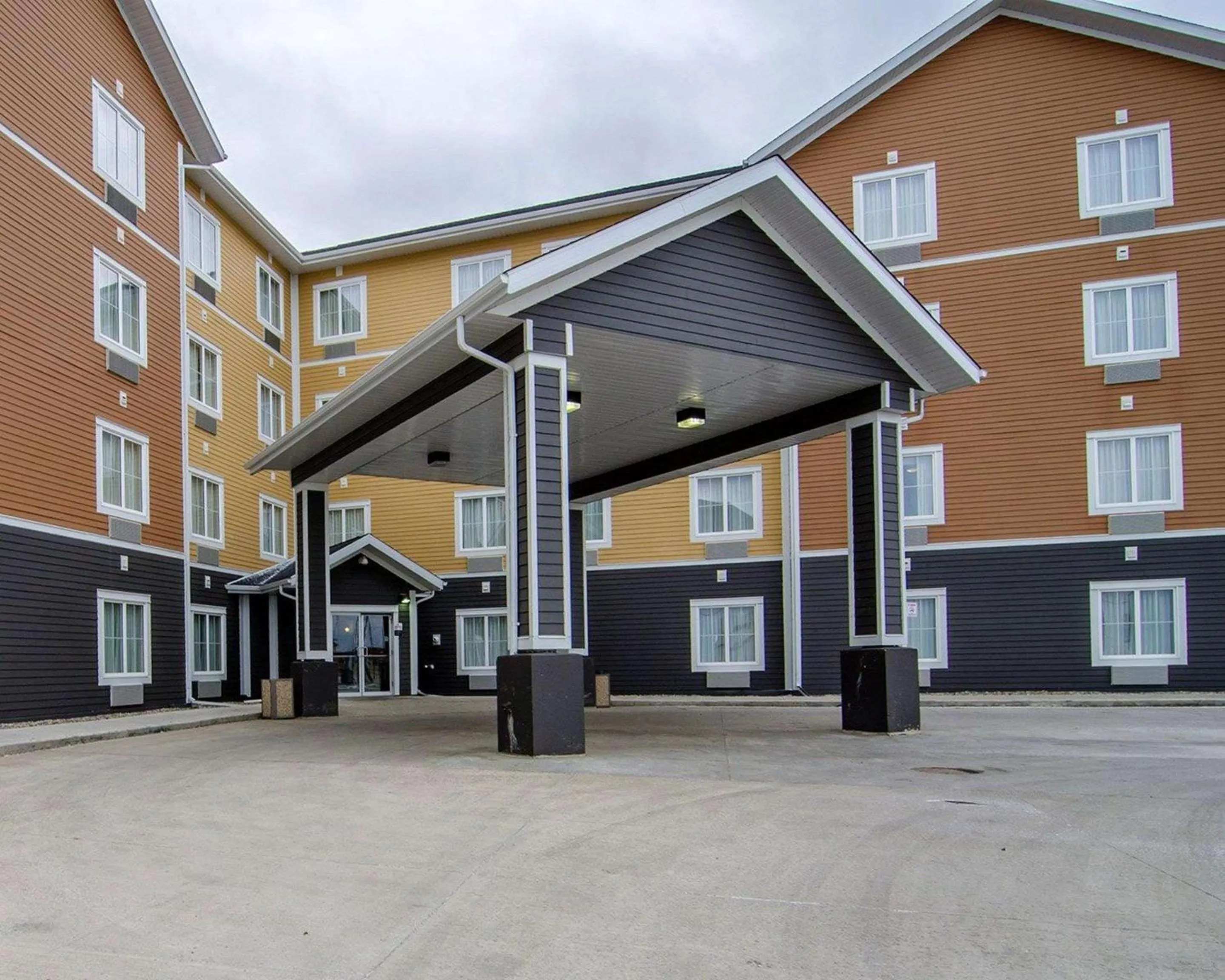 Property building in Quality Inn and Suites