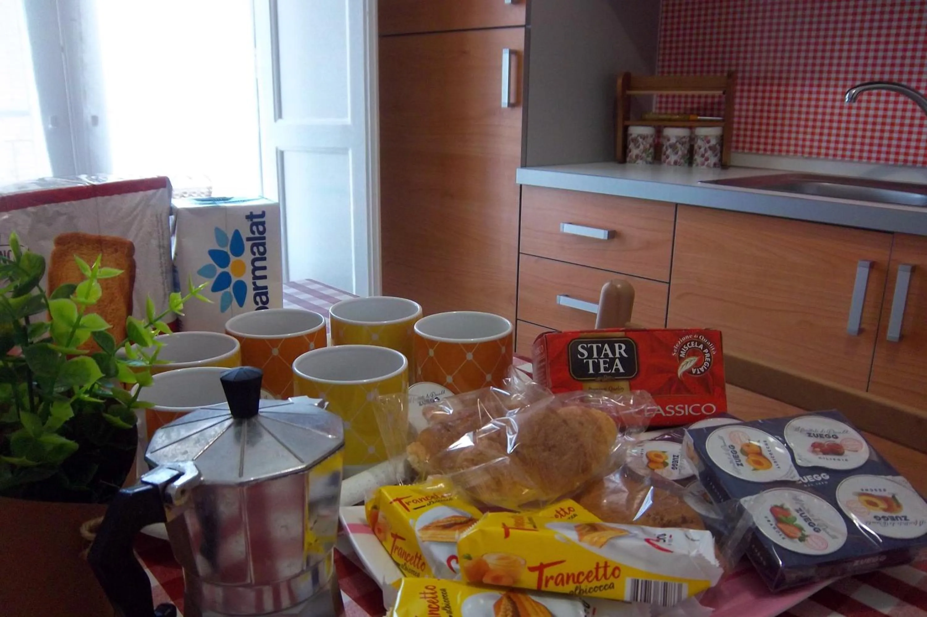 Kitchen or kitchenette in B&B Casa Valentina a Linguaglossa