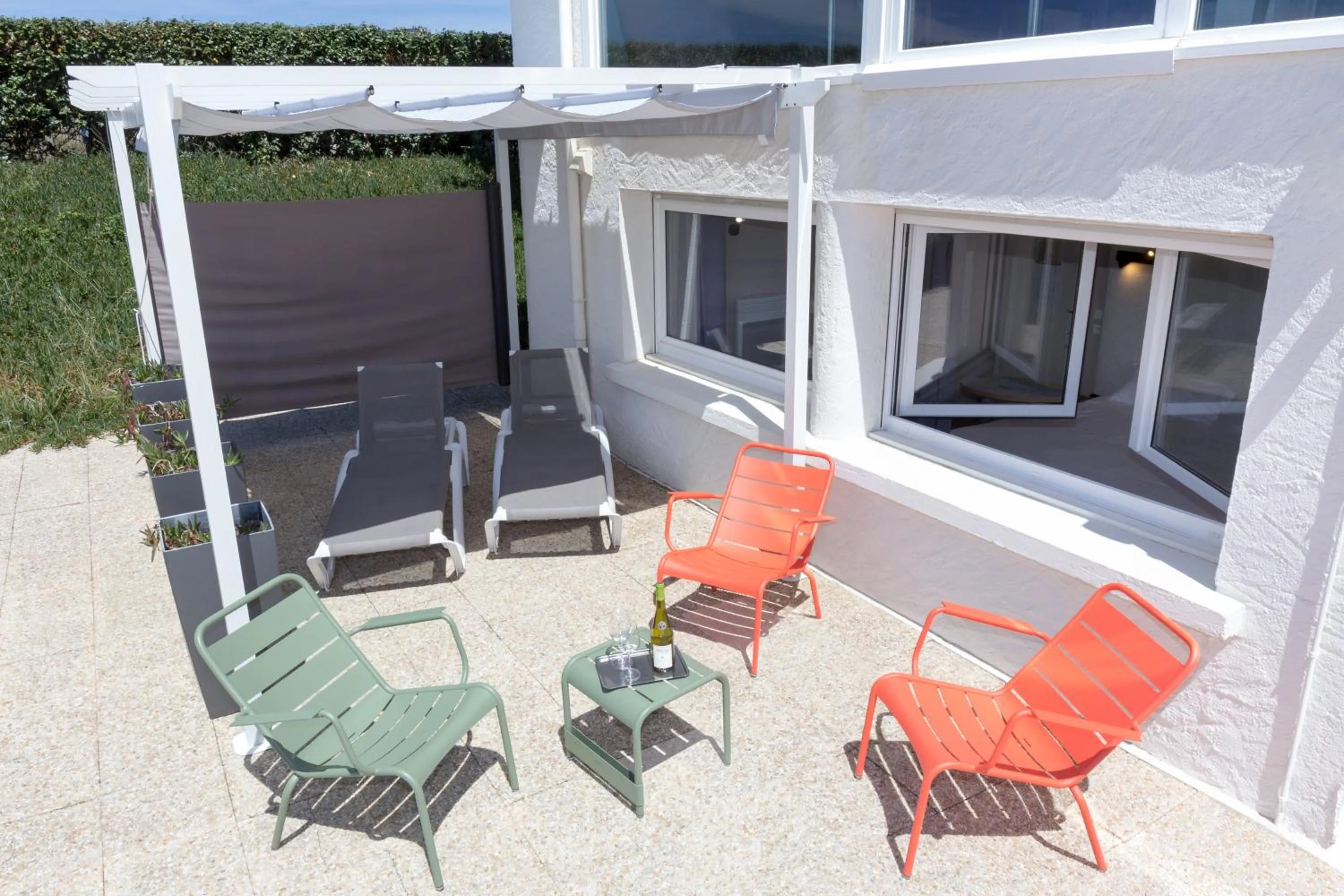 Patio in Hôtel Le Lichen De La Mer