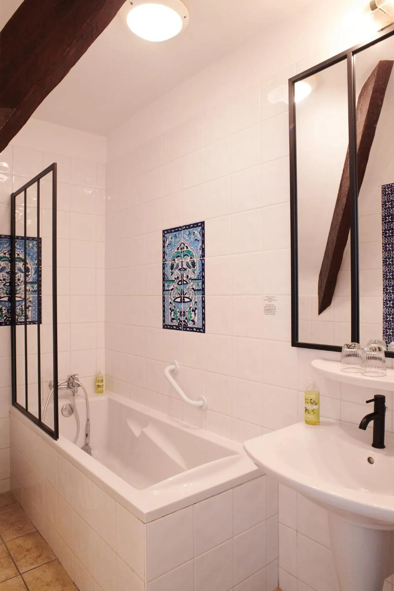 Bathroom in Hôtel Le Lichen De La Mer