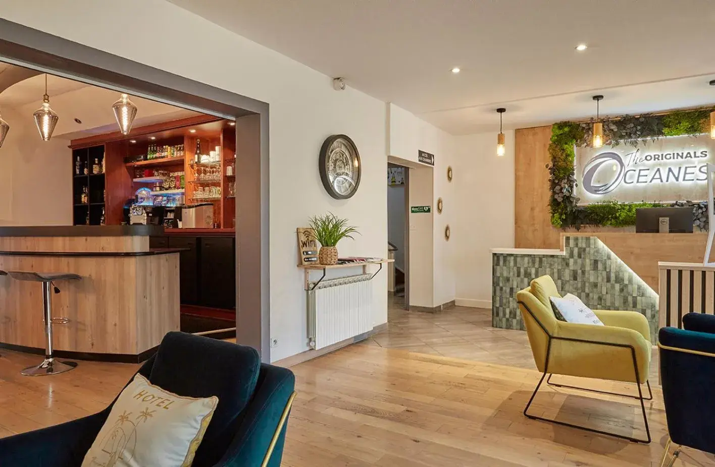 Lobby or reception in The Originals City, Hôtel Les Océanes, Lorient Lobby or reception in The Originals City, Hôtel Les Océanes, Lorient