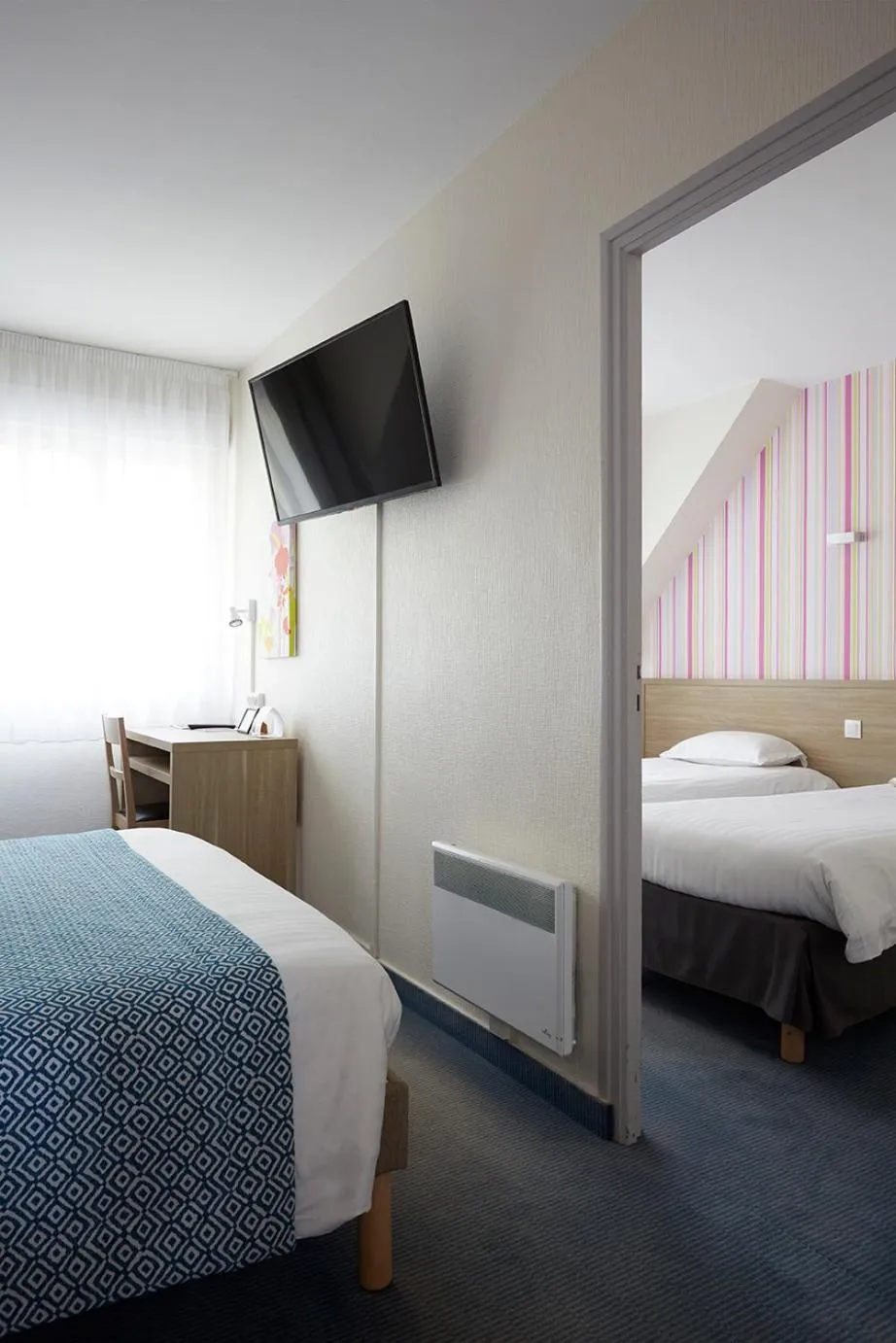 Bed in The Originals City, Hôtel Les Océanes, Lorient