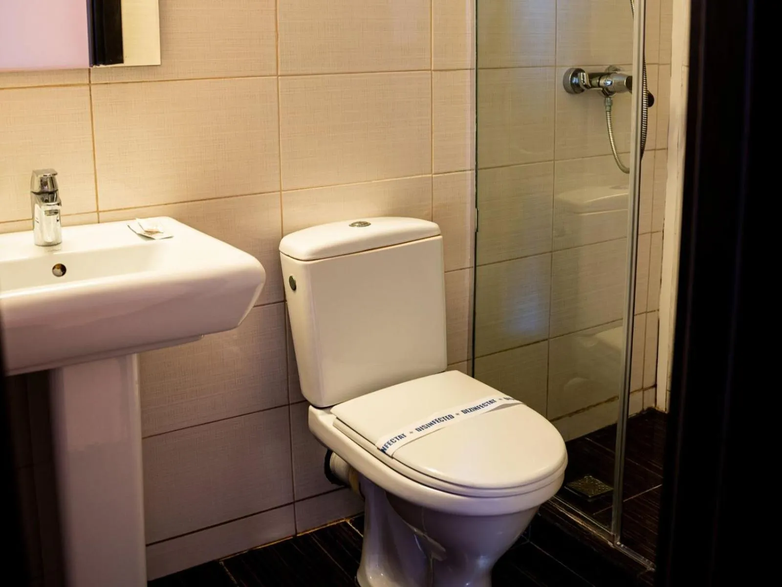 Shower in Complex Vraja Mării Costinești