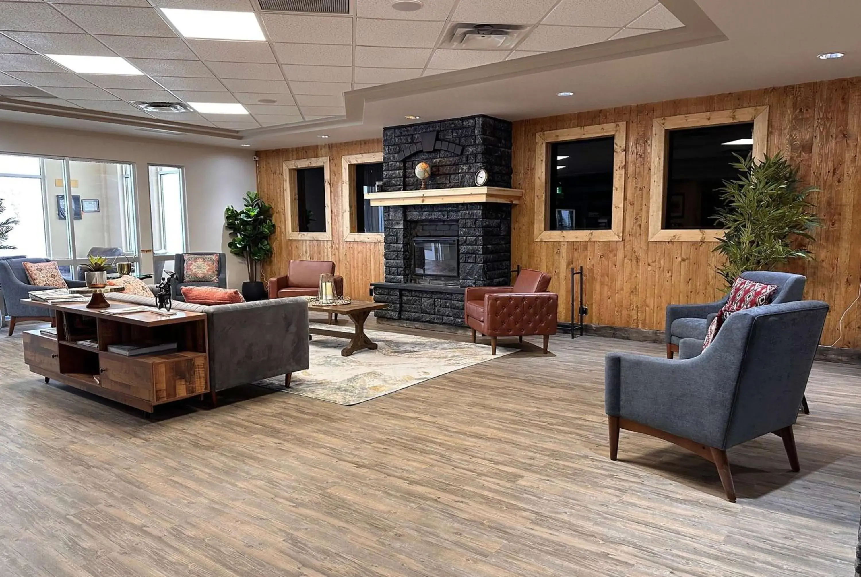 Lobby or reception in Ramada by Wyndham Estevan Lobby or reception in Ramada by Wyndham Estevan