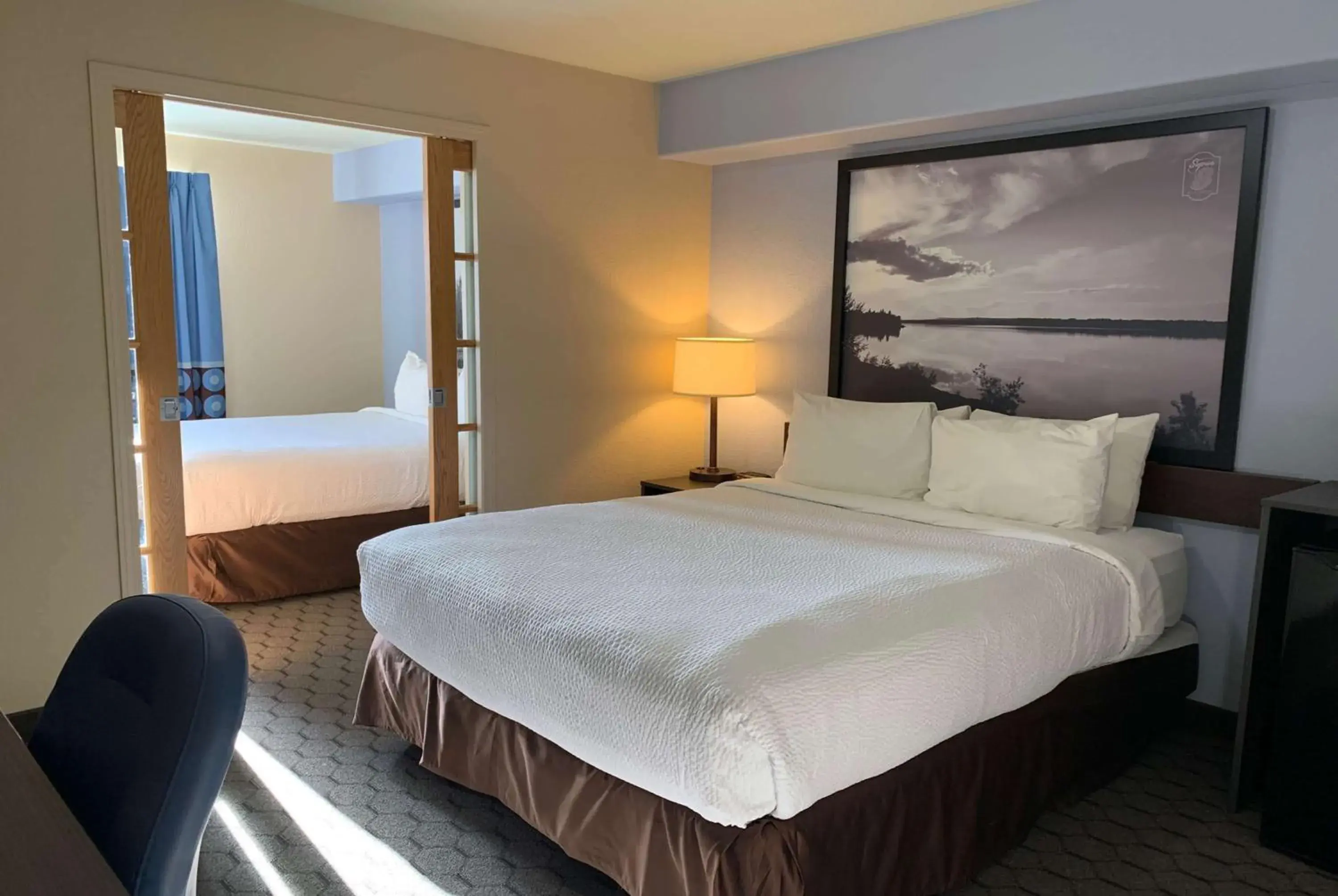 Photo of the whole room, Bed in Super 8 by Wyndham Swan River MB Photo of the whole room, Bed in Super 8 by Wyndham Swan River MB