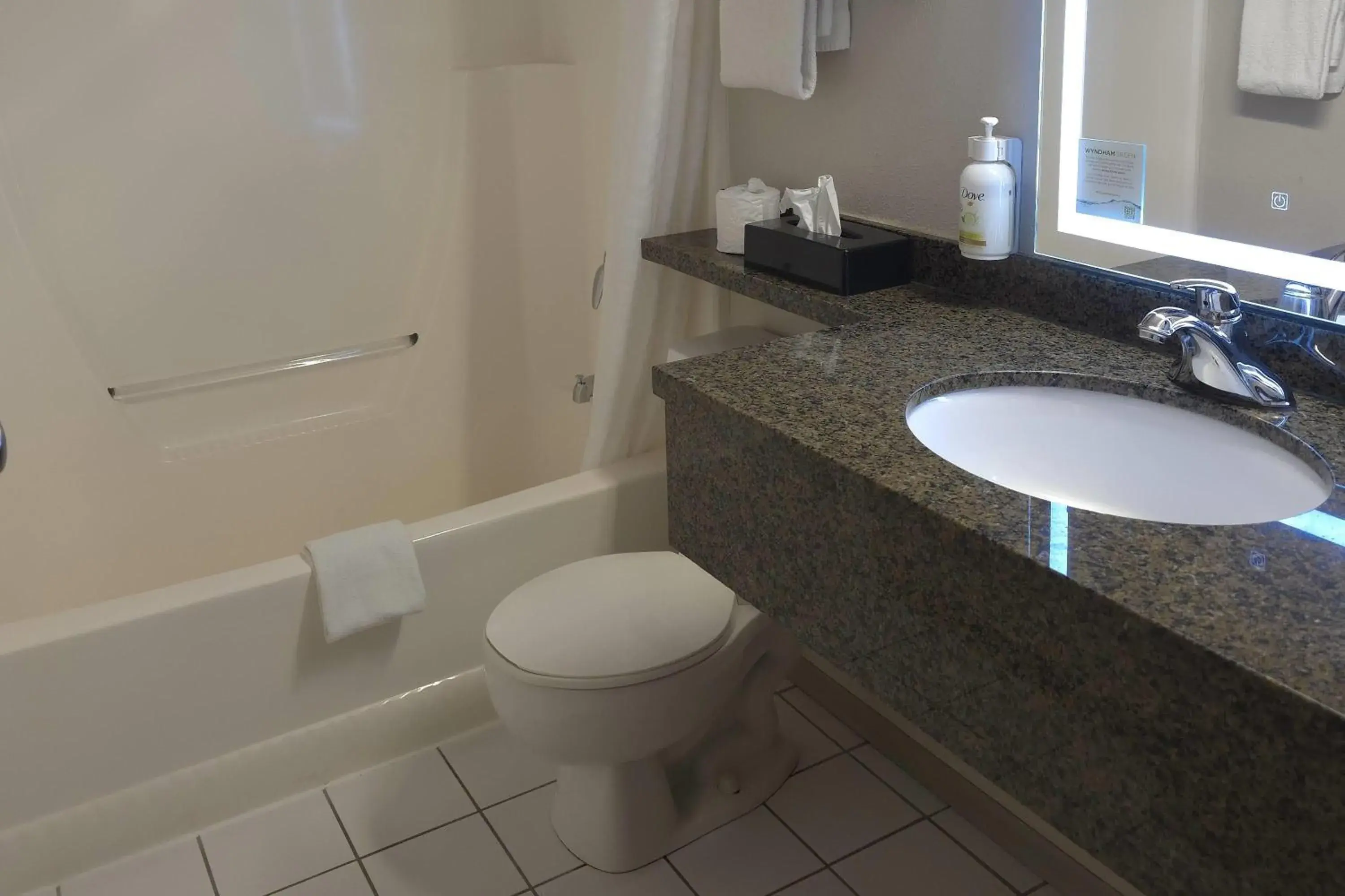 Photo of the whole room in Super 8 by Wyndham Swift Current Photo of the whole room in Super 8 by Wyndham Swift Current