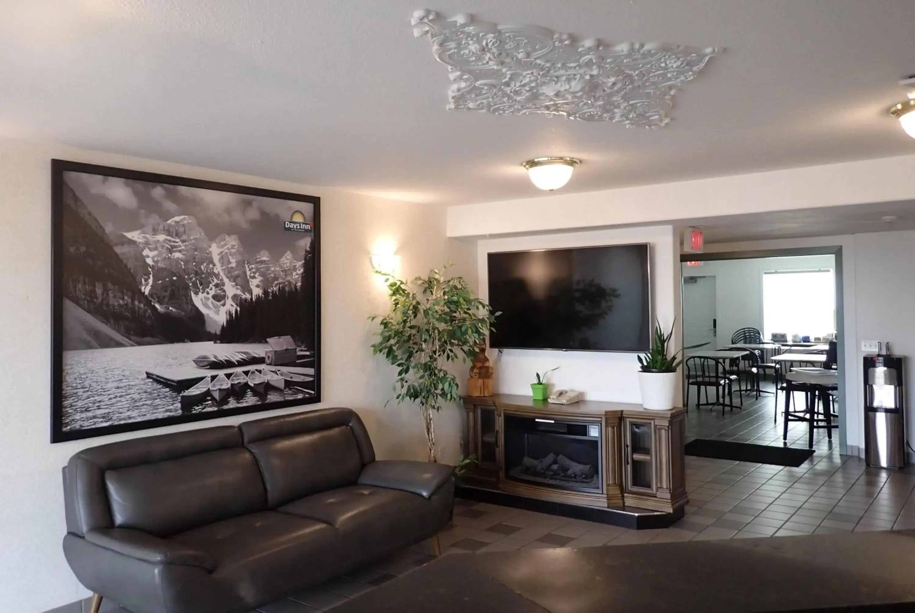 Lobby or reception in Days Inn by Wyndham Taber Lobby or reception in Days Inn by Wyndham Taber