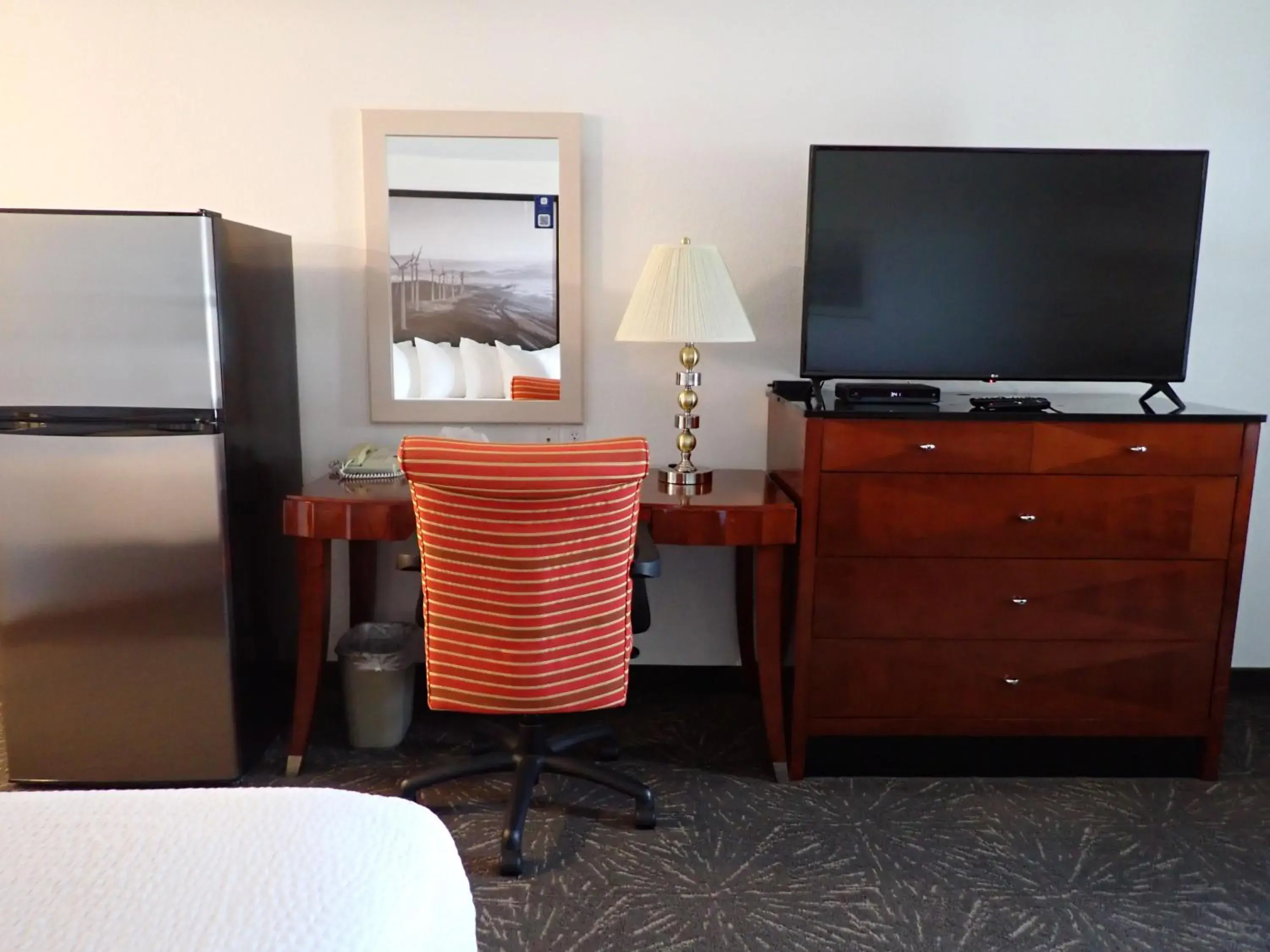 Bedroom, Bed in Super 8 by Wyndham Taber AB Bedroom, Bed in Super 8 by Wyndham Taber AB