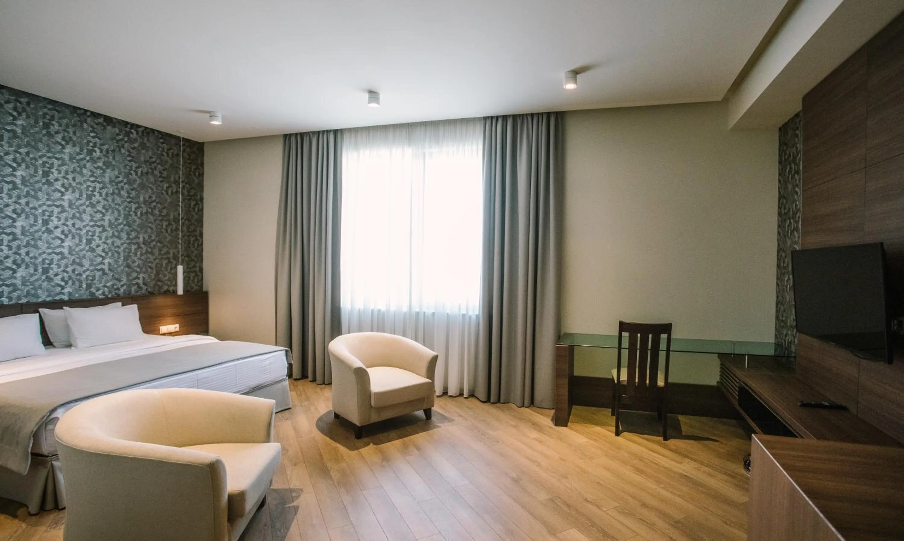 Photo of the whole room, Bed in Hotel Tbilisi Tower