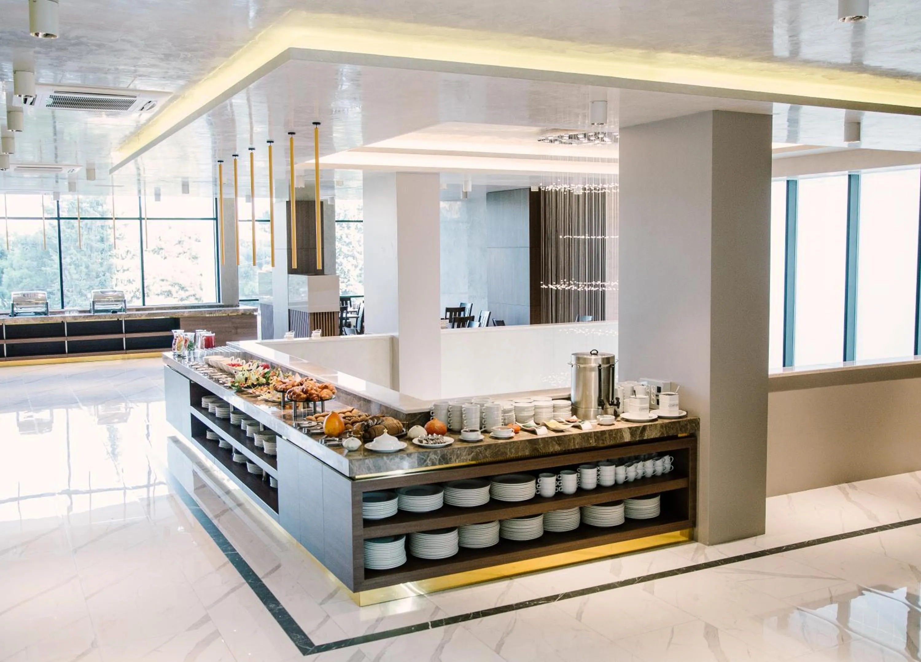 Restaurant/places to eat in Hotel Tbilisi Tower