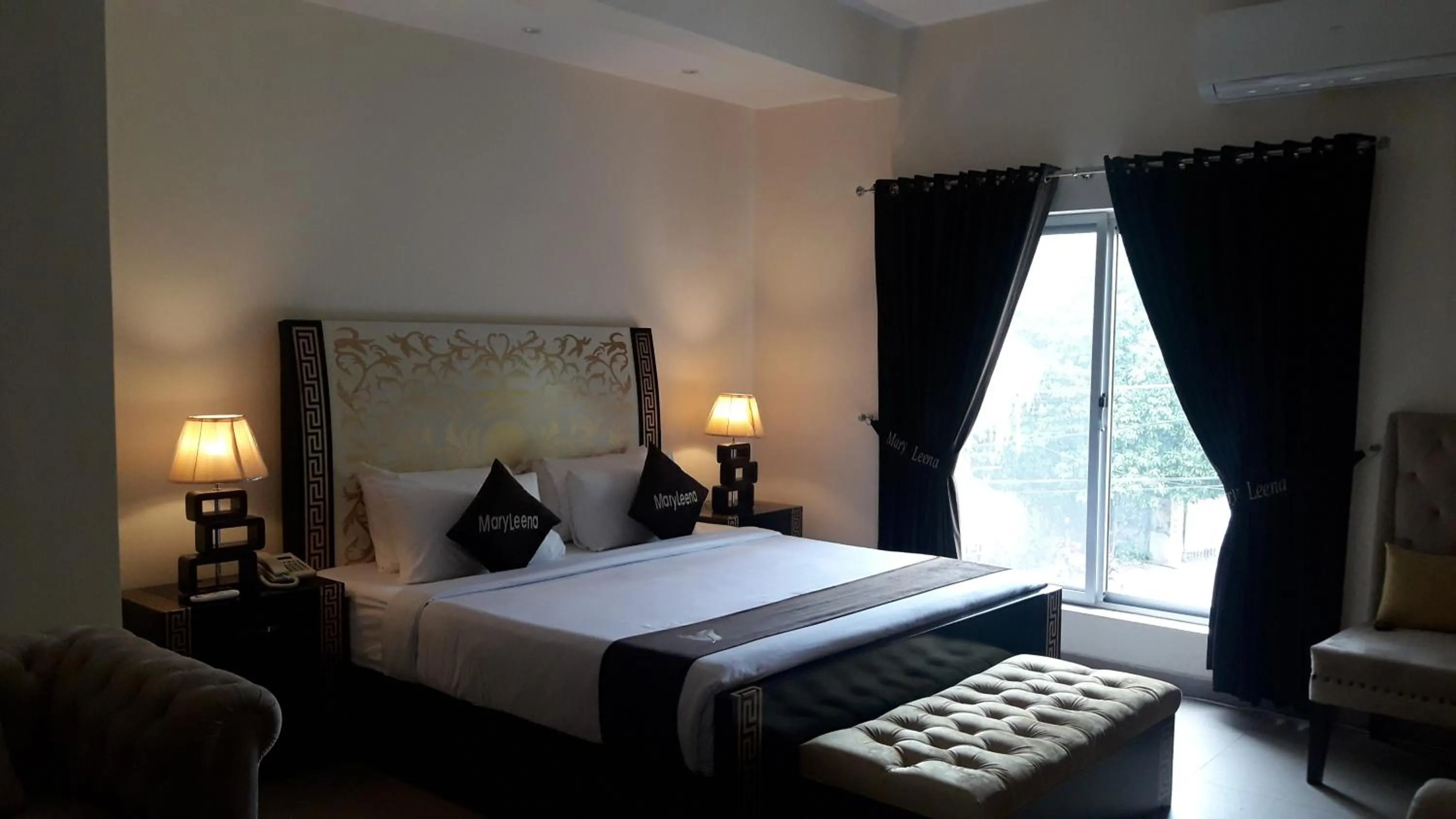 Bedroom, Bed in MaryLeena Hotel Gulberg