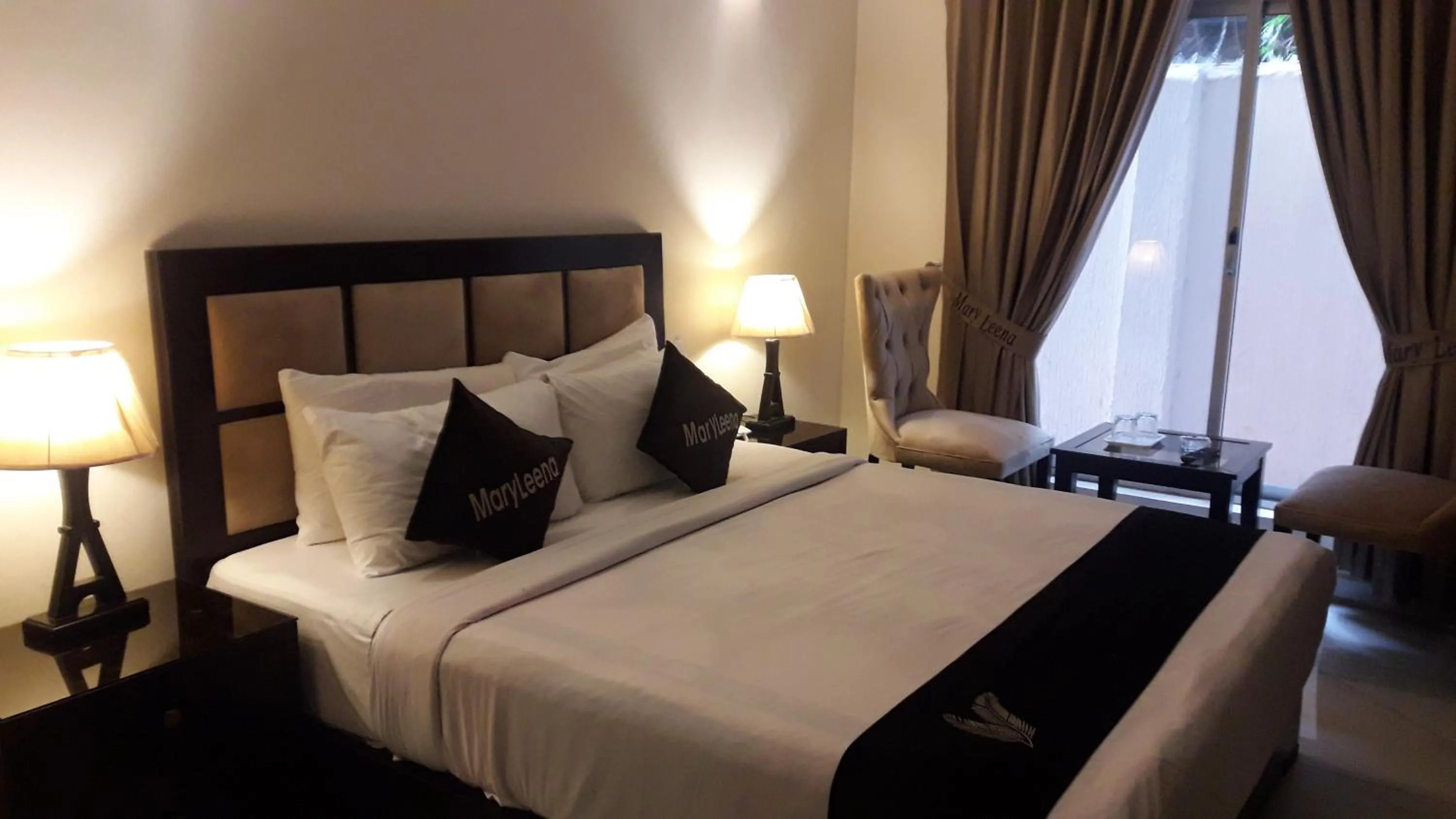 Bedroom, Bed in MaryLeena Hotel Gulberg