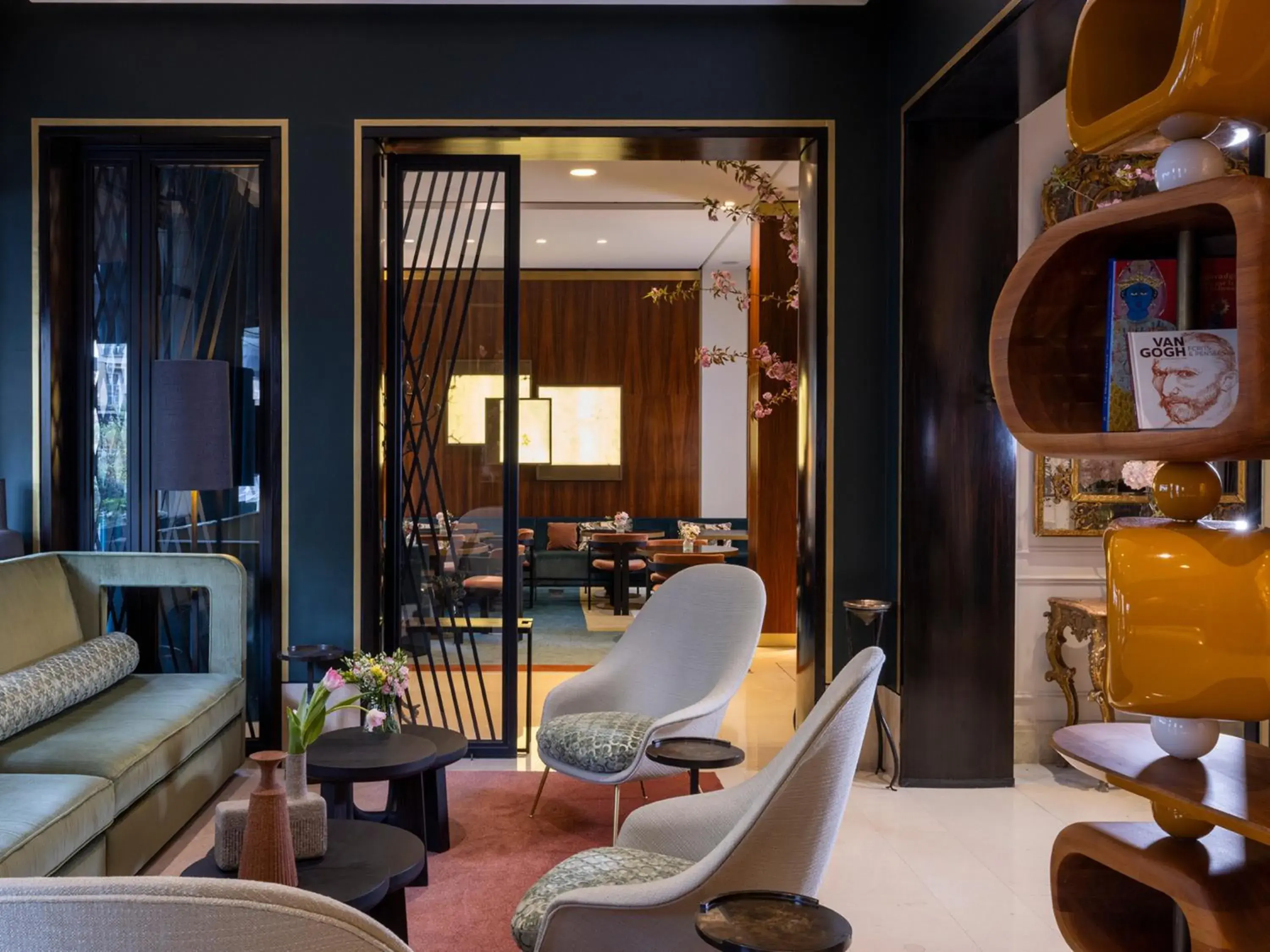 Lounge or bar in Hotel Montalembert Lounge or bar in Hotel Montalembert