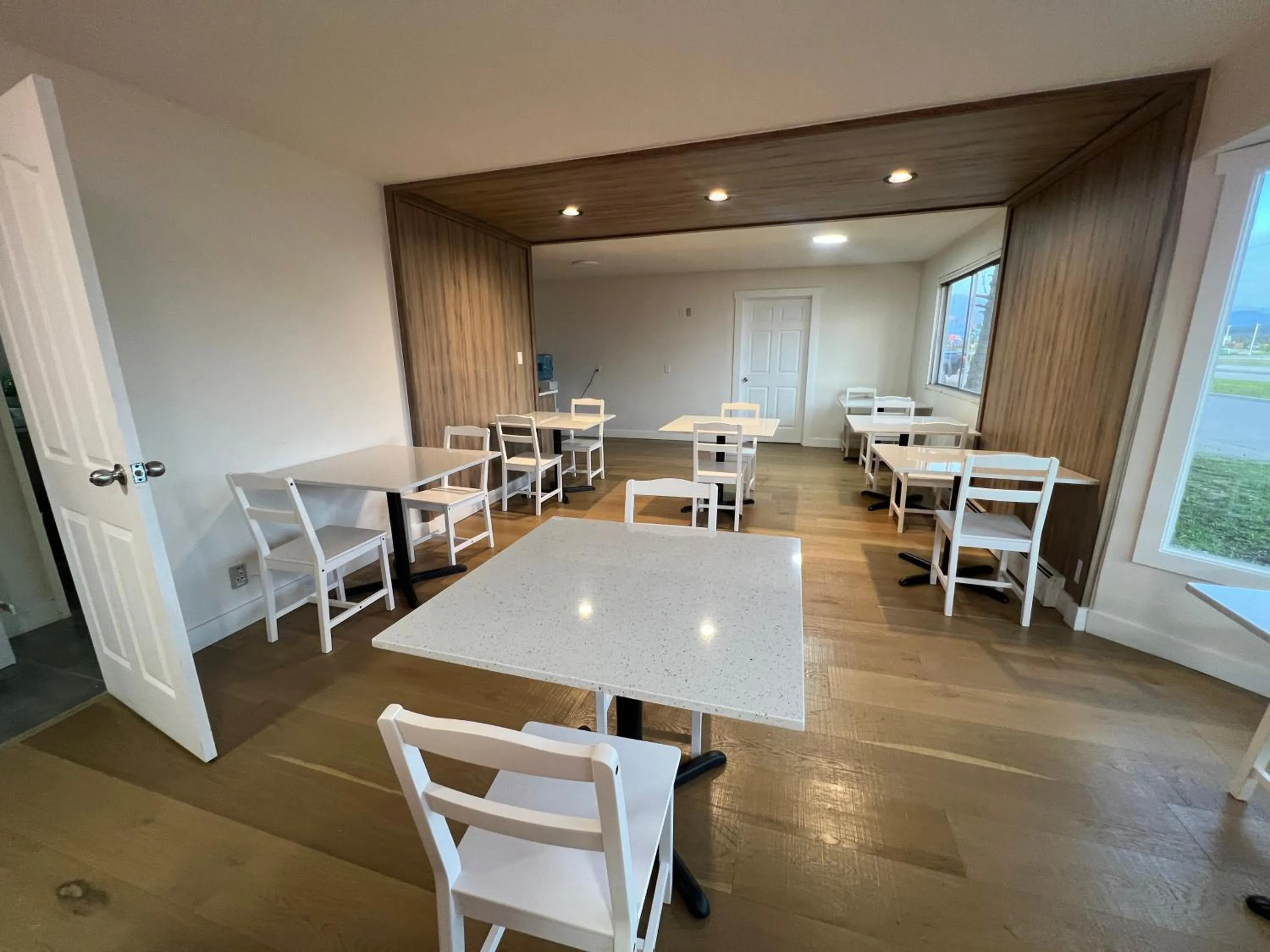 Breakfast in Tara Vista Inn