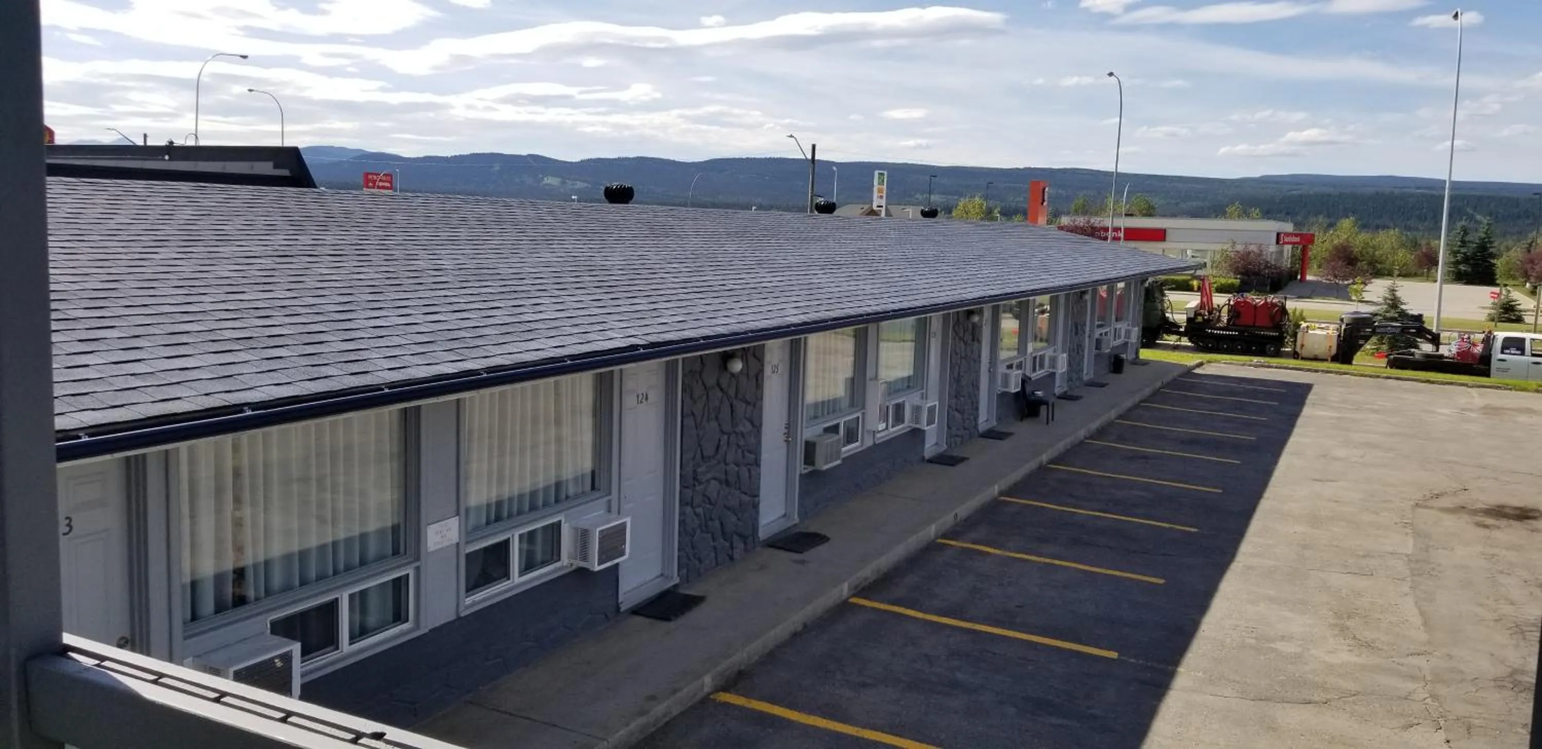 Property building in Tara Vista Inn