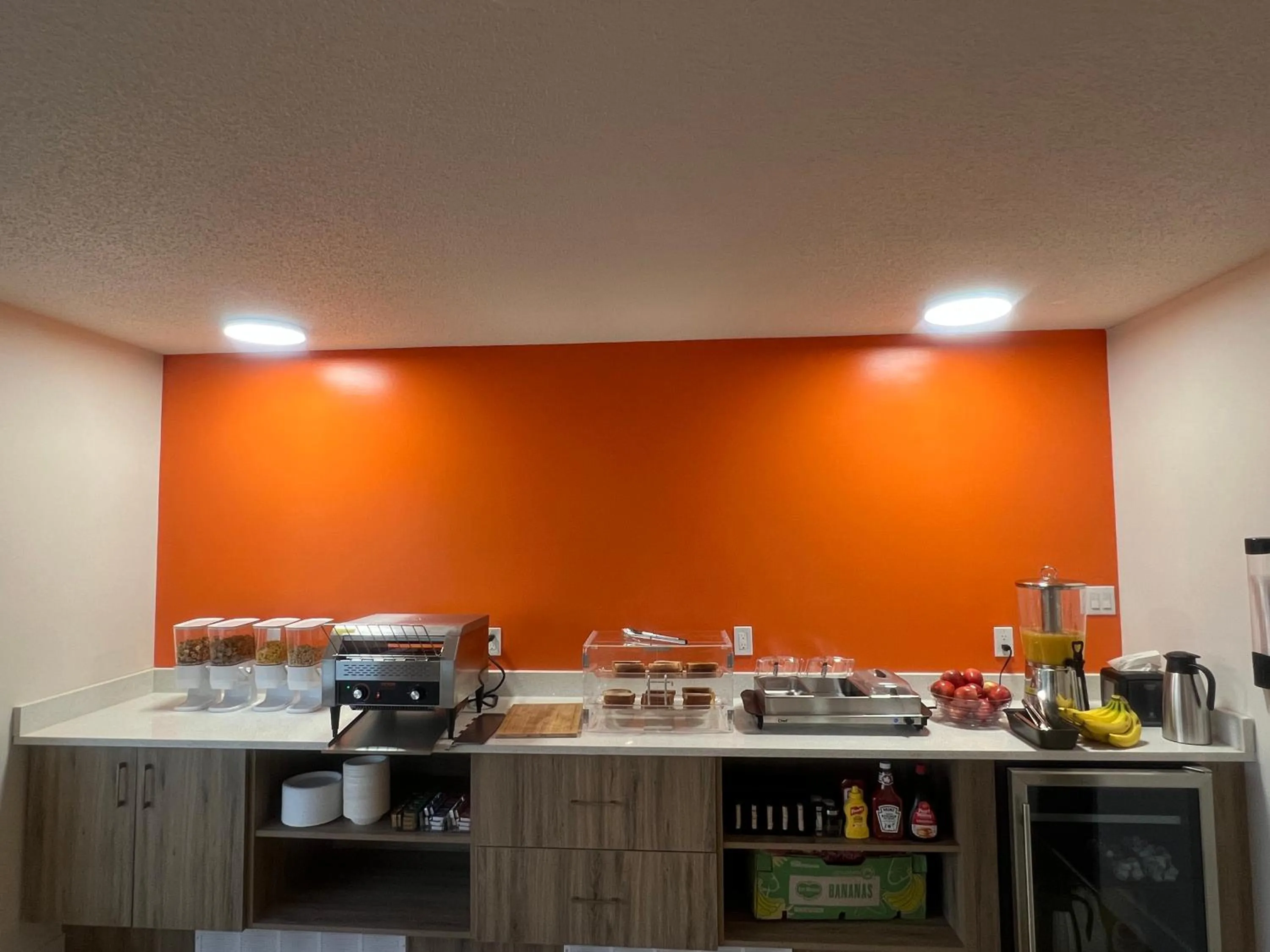 Breakfast in Tara Vista Inn