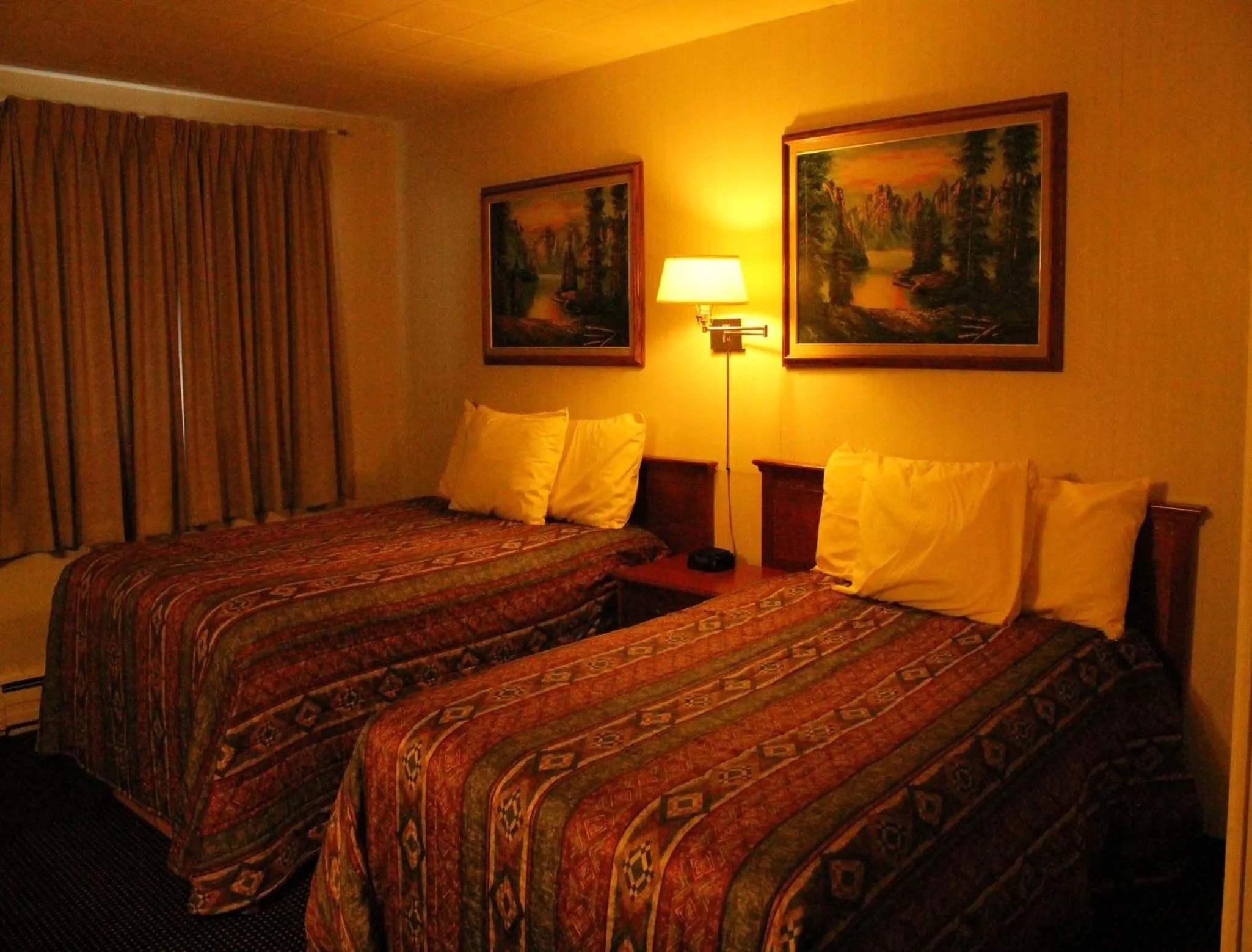 Bed in Tel Star Motel