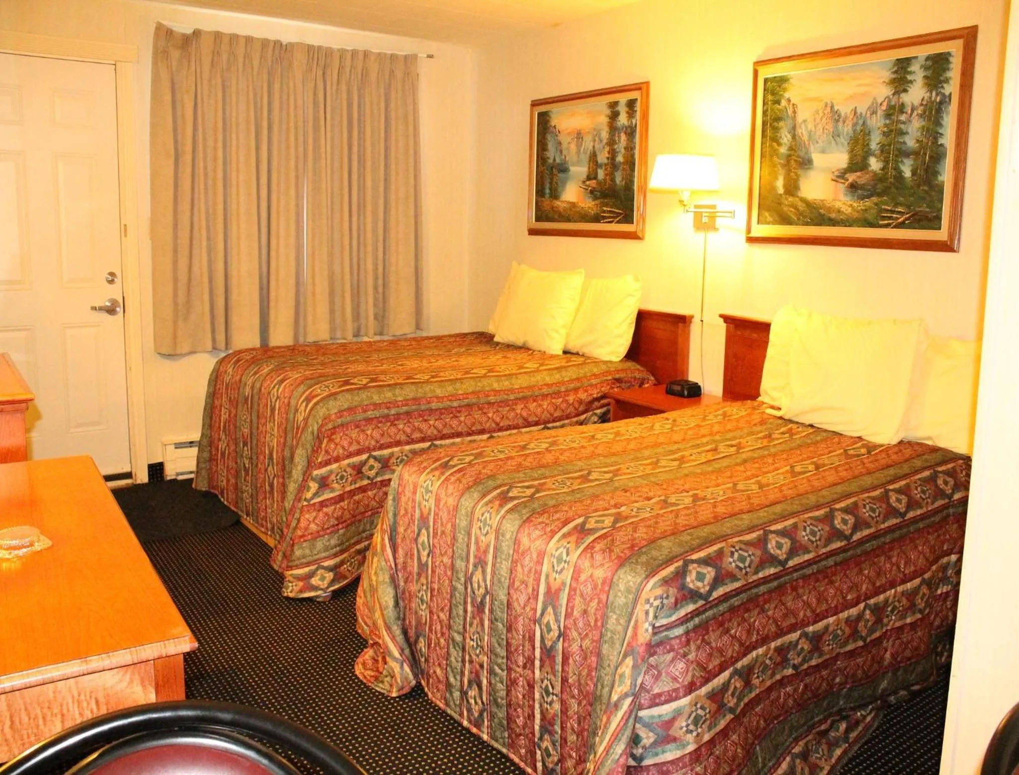 Bed in Tel Star Motel