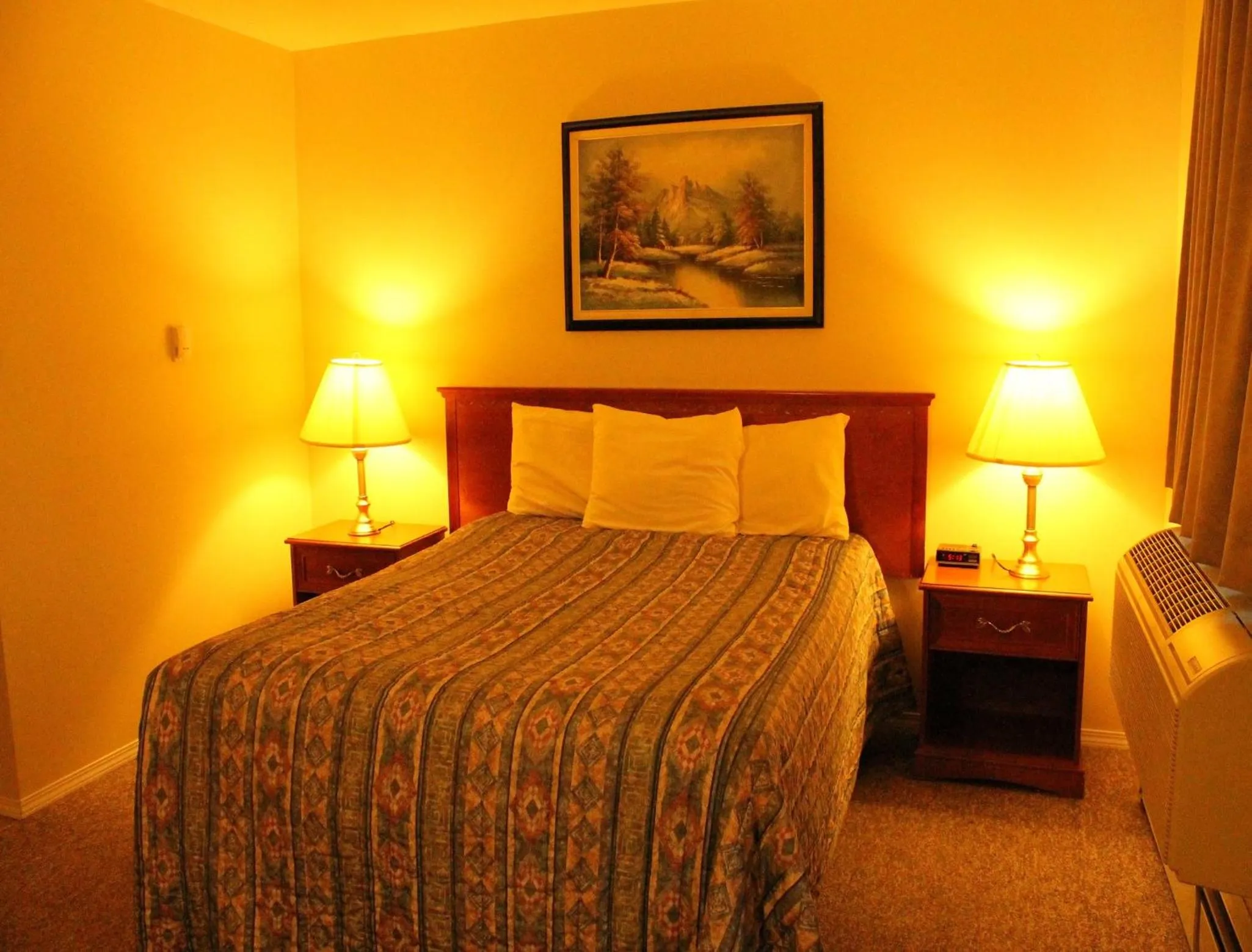 Photo of the whole room, Bed in Tel Star Motel