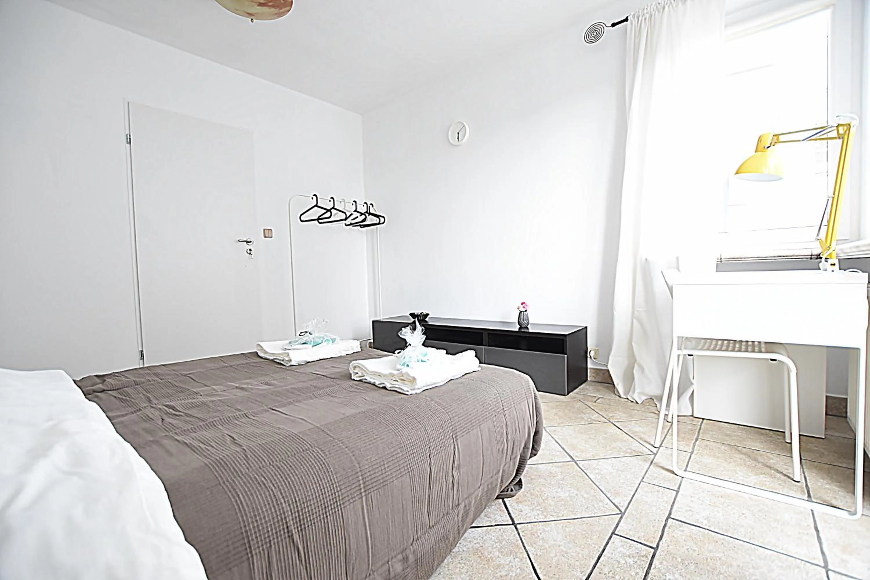 Bed in Mhost Bronowice