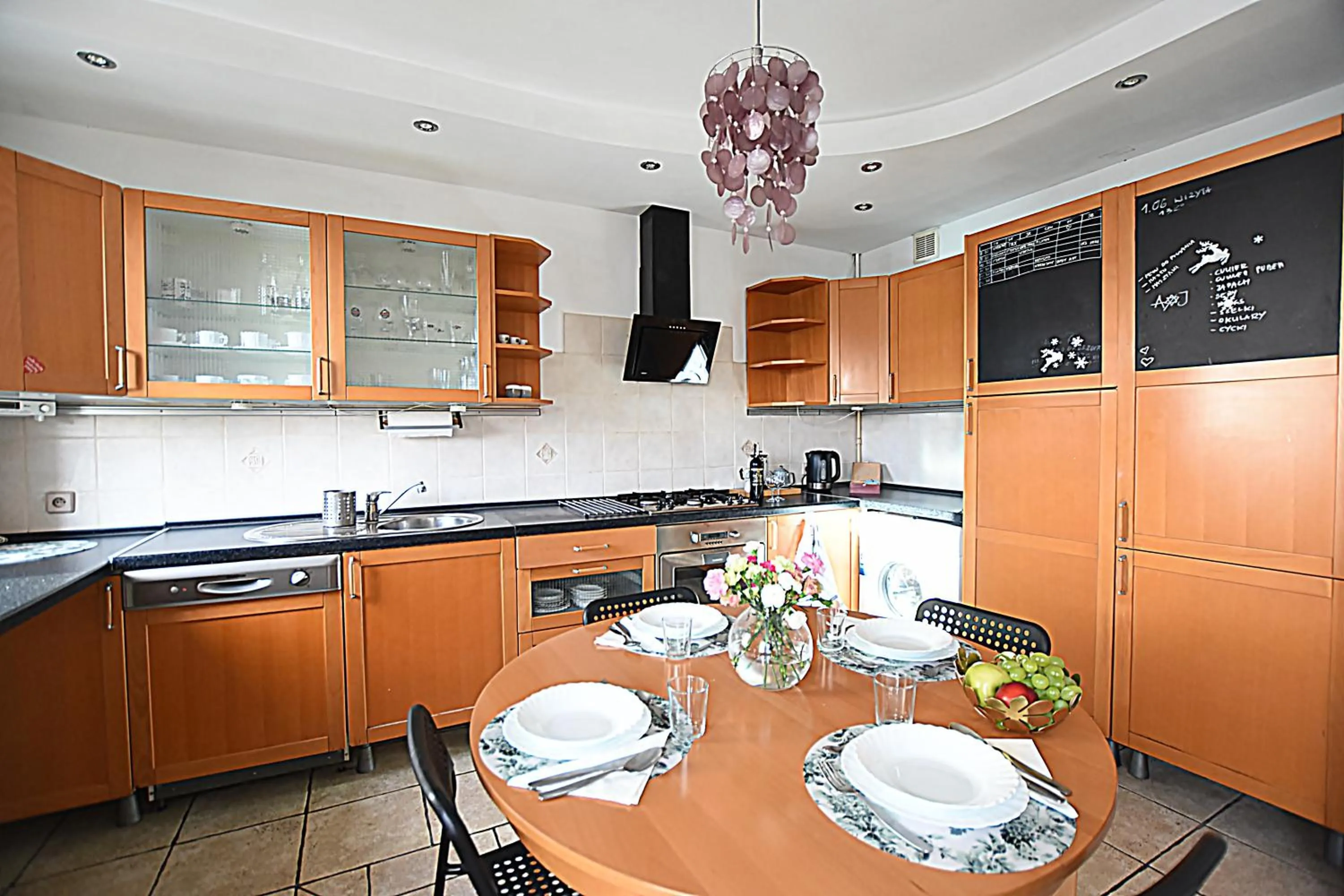Kitchen or kitchenette in Mhost Bronowice