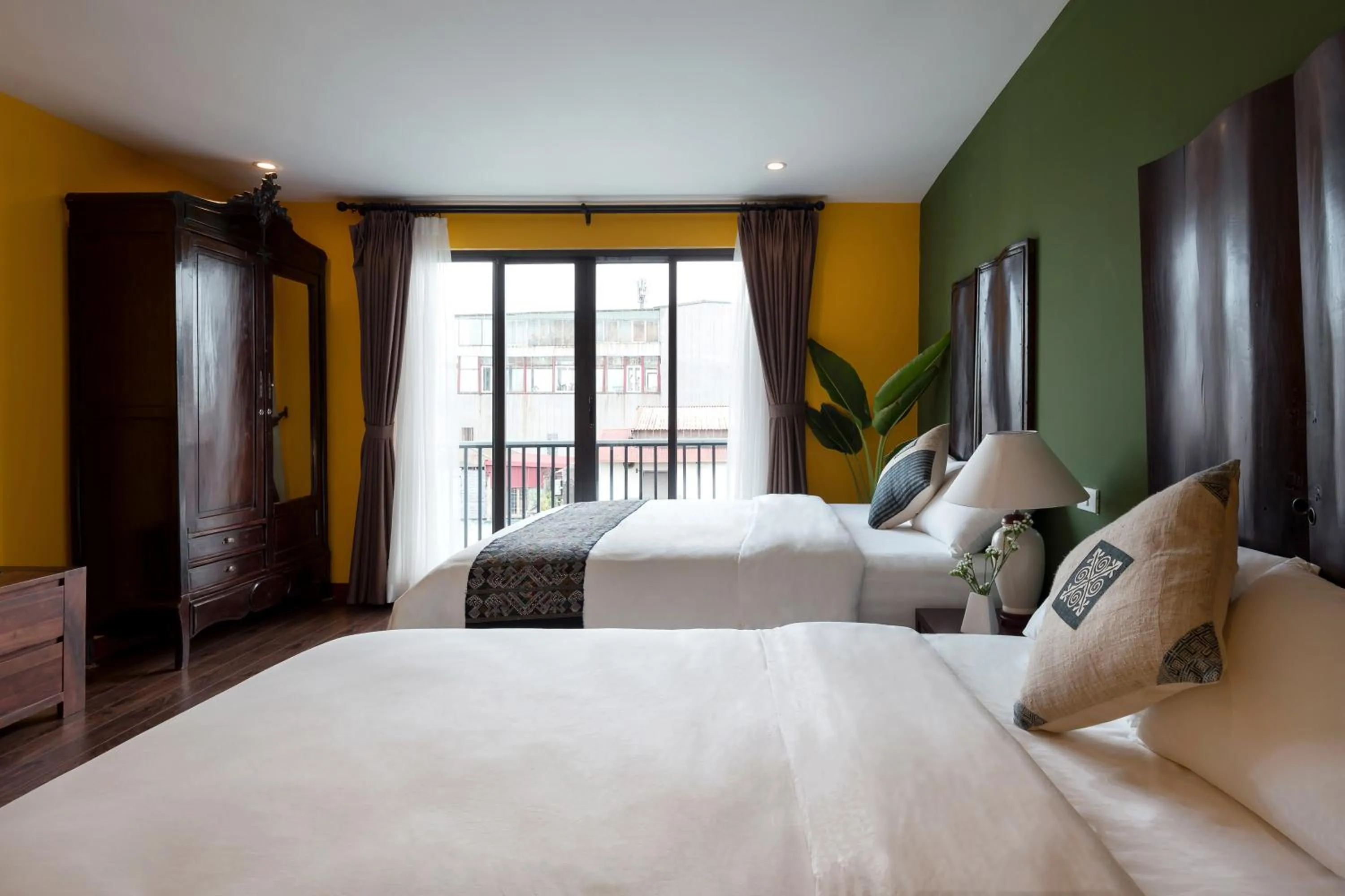 Bed in Centraltique Downtown - Bespoke Colonial House Near Hoan Kiem Lake