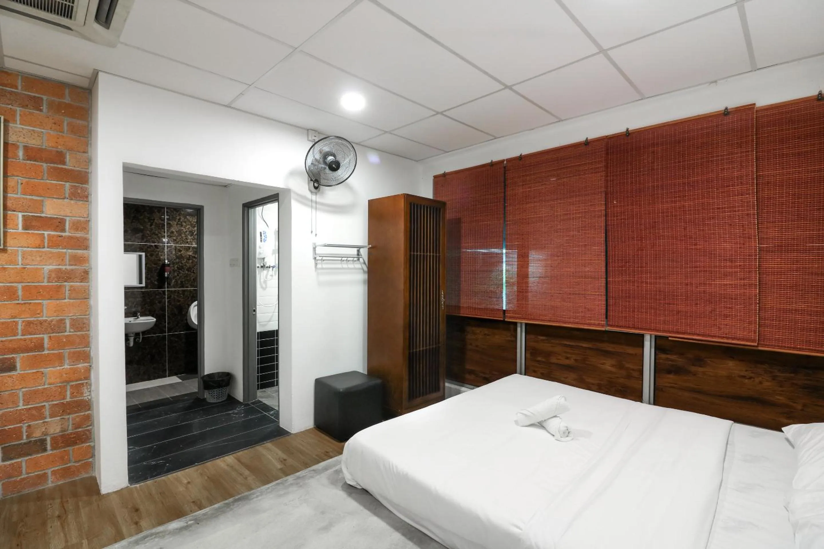 Bed in UrbanStay Industrial