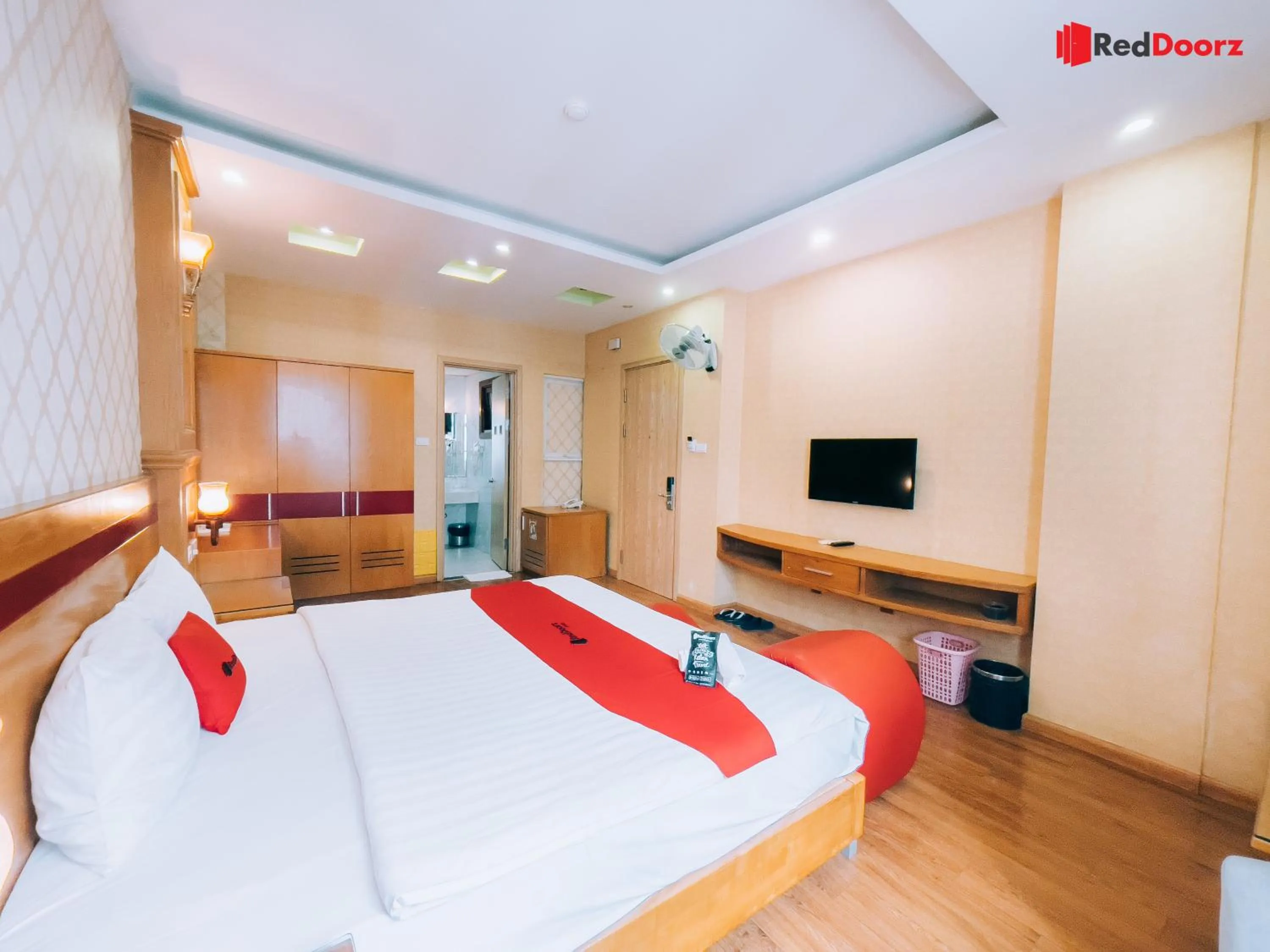 Bed in Home Hotel Truong Cong Giai