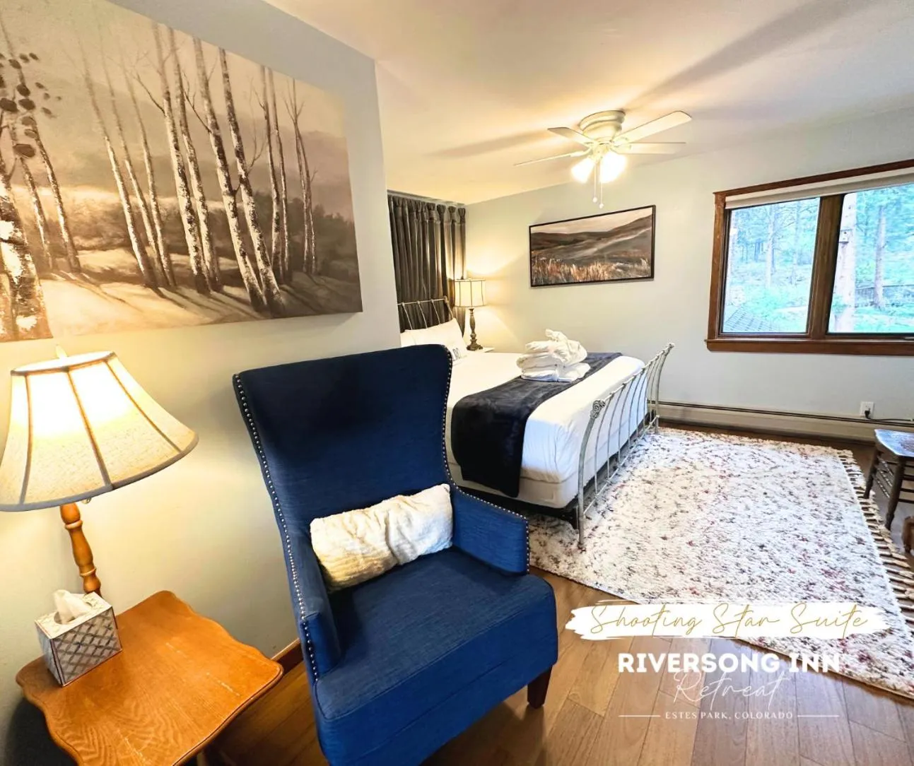 Bed in Riversong Inn Retreat