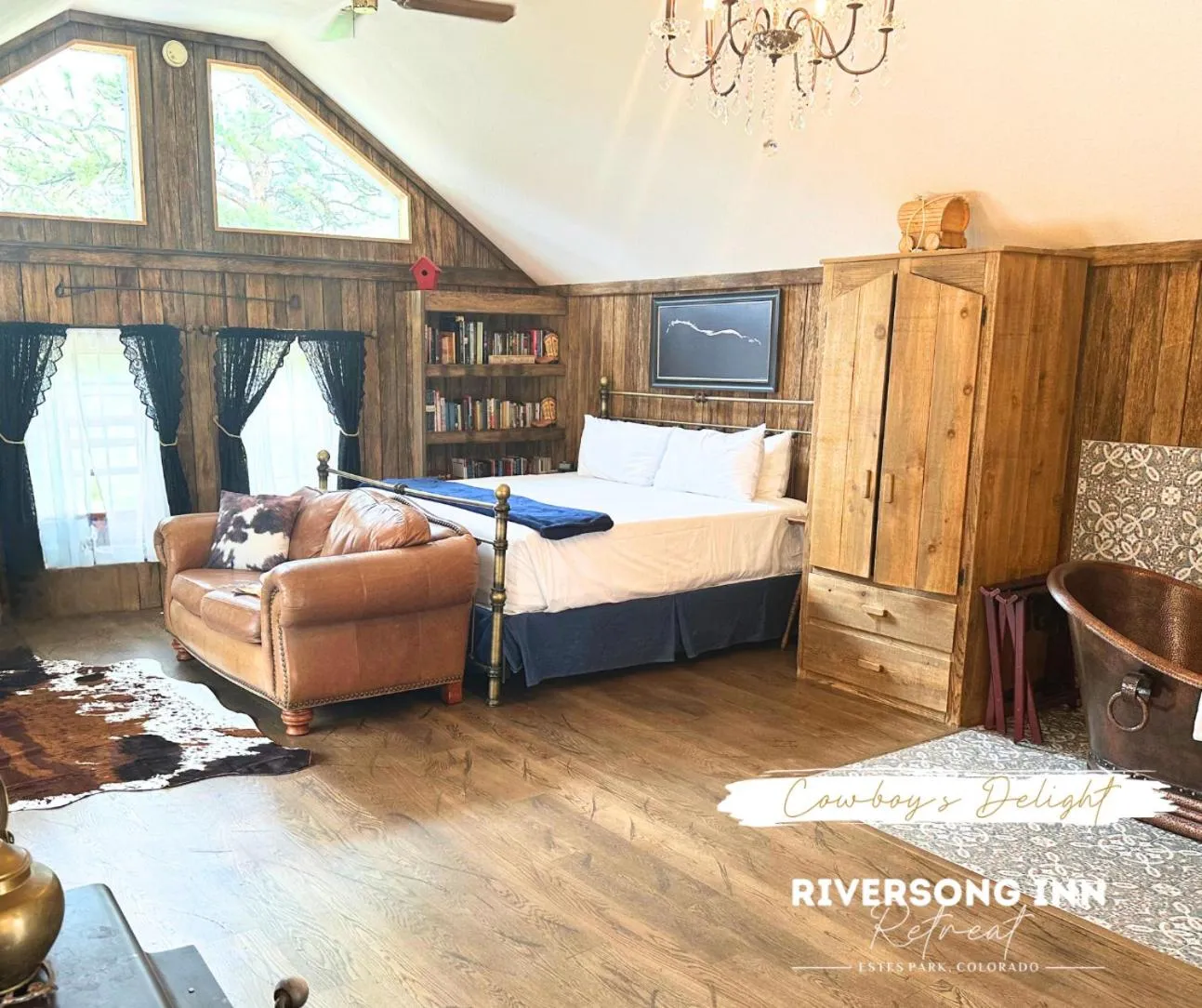 Bed in Riversong Inn Retreat