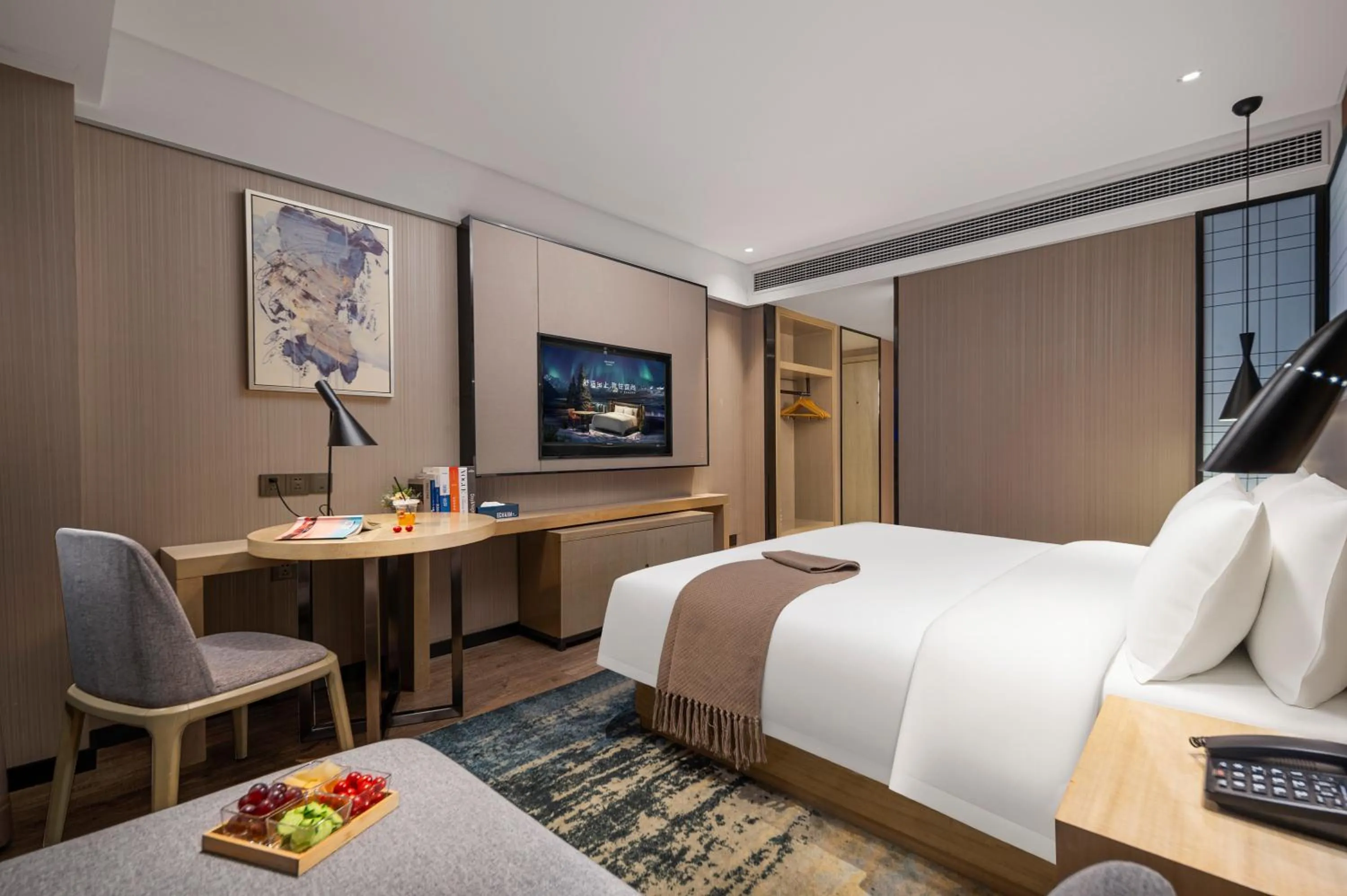 Photo of the whole room, Bed in Echarm Hotel Chengdu Chunxi Road IFS Center