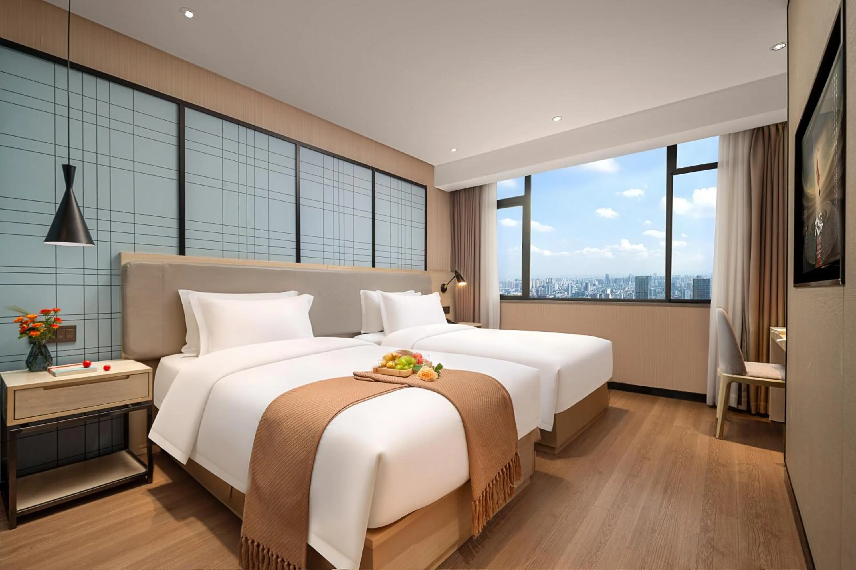 Photo of the whole room, Bed in Echarm Hotel Chengdu Chunxi Road IFS Center