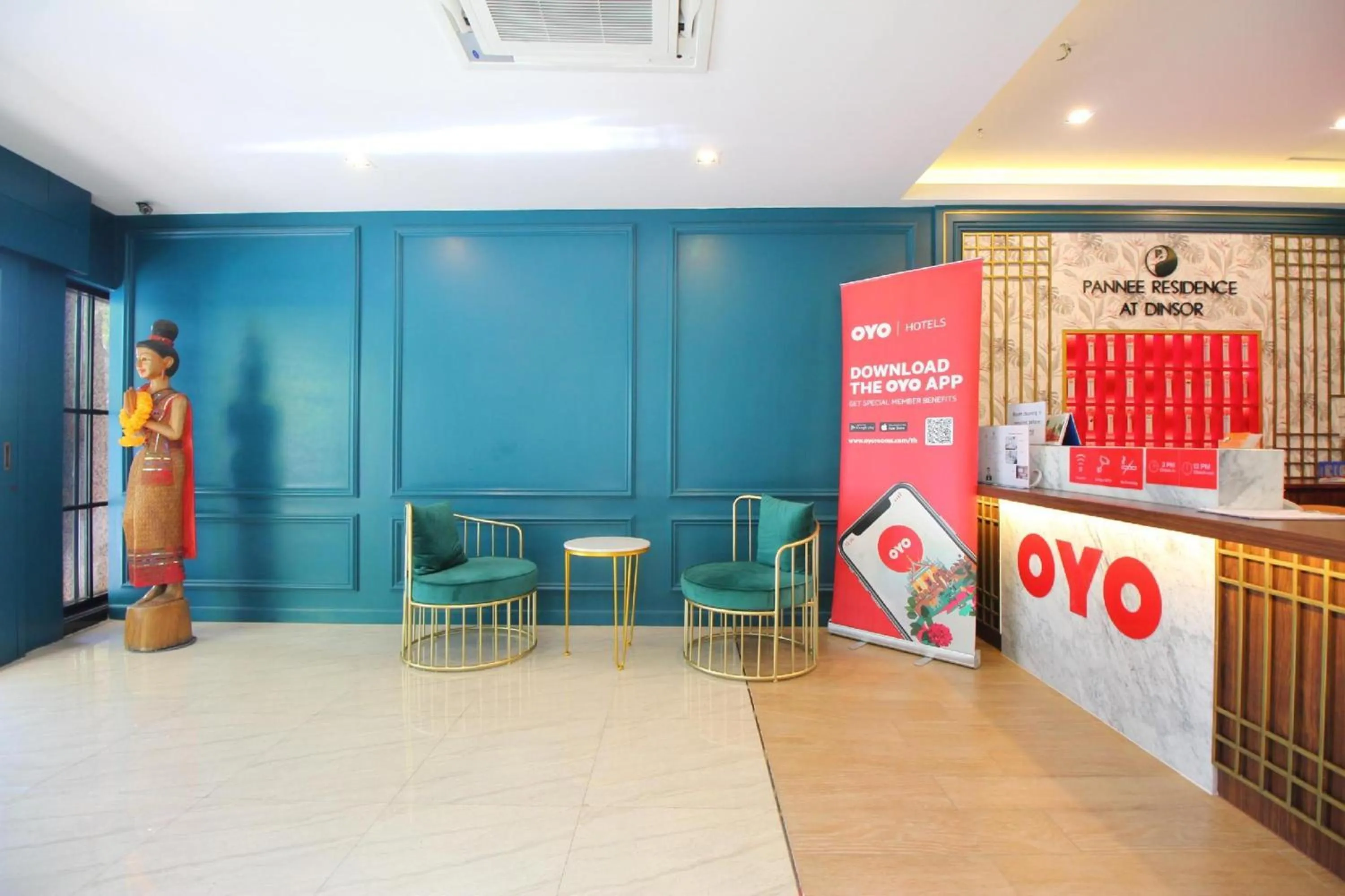 Lobby or reception in Super OYO 483 Pannee Hotel Khaosan